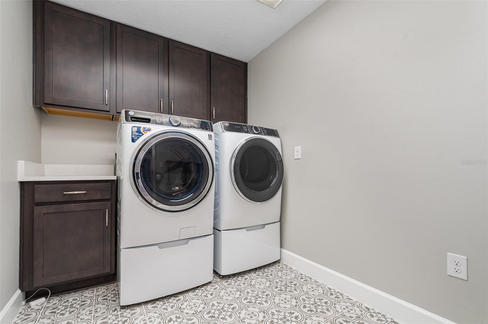 Image 11 of 30 For 31792 Broadwater Avenue