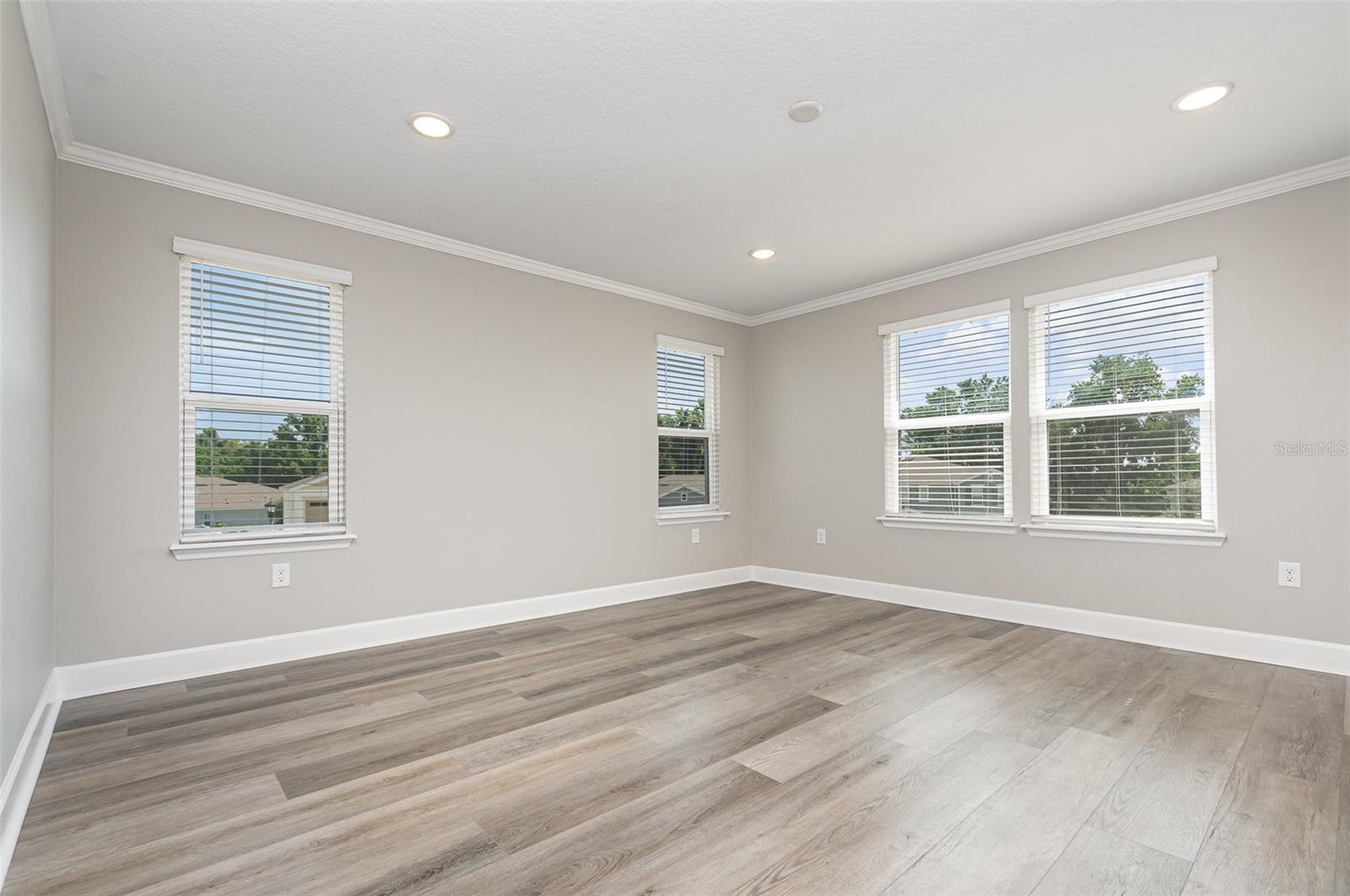 Image 12 of 30 For 31792 Broadwater Avenue