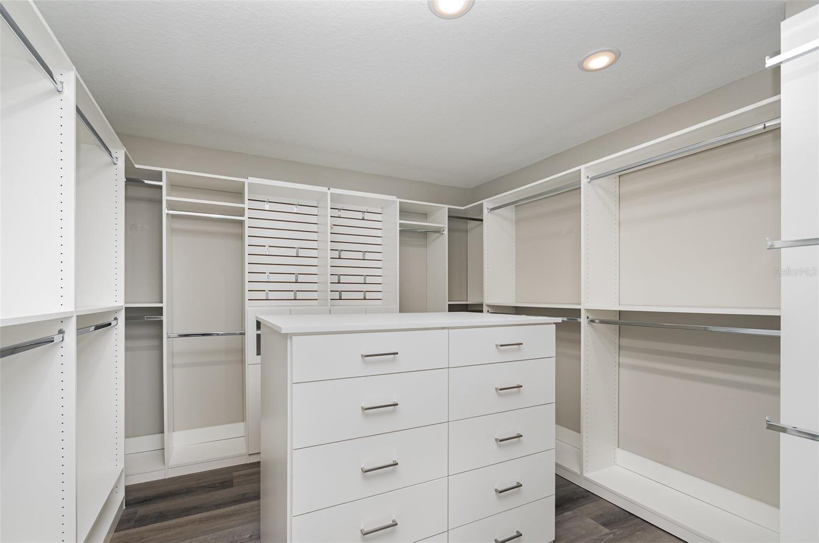 Image 16 of 30 For 31792 Broadwater Avenue