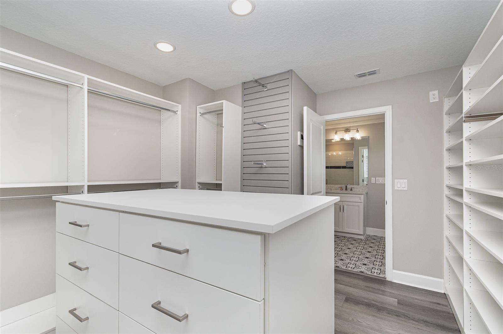 Image 17 of 30 For 31792 Broadwater Avenue