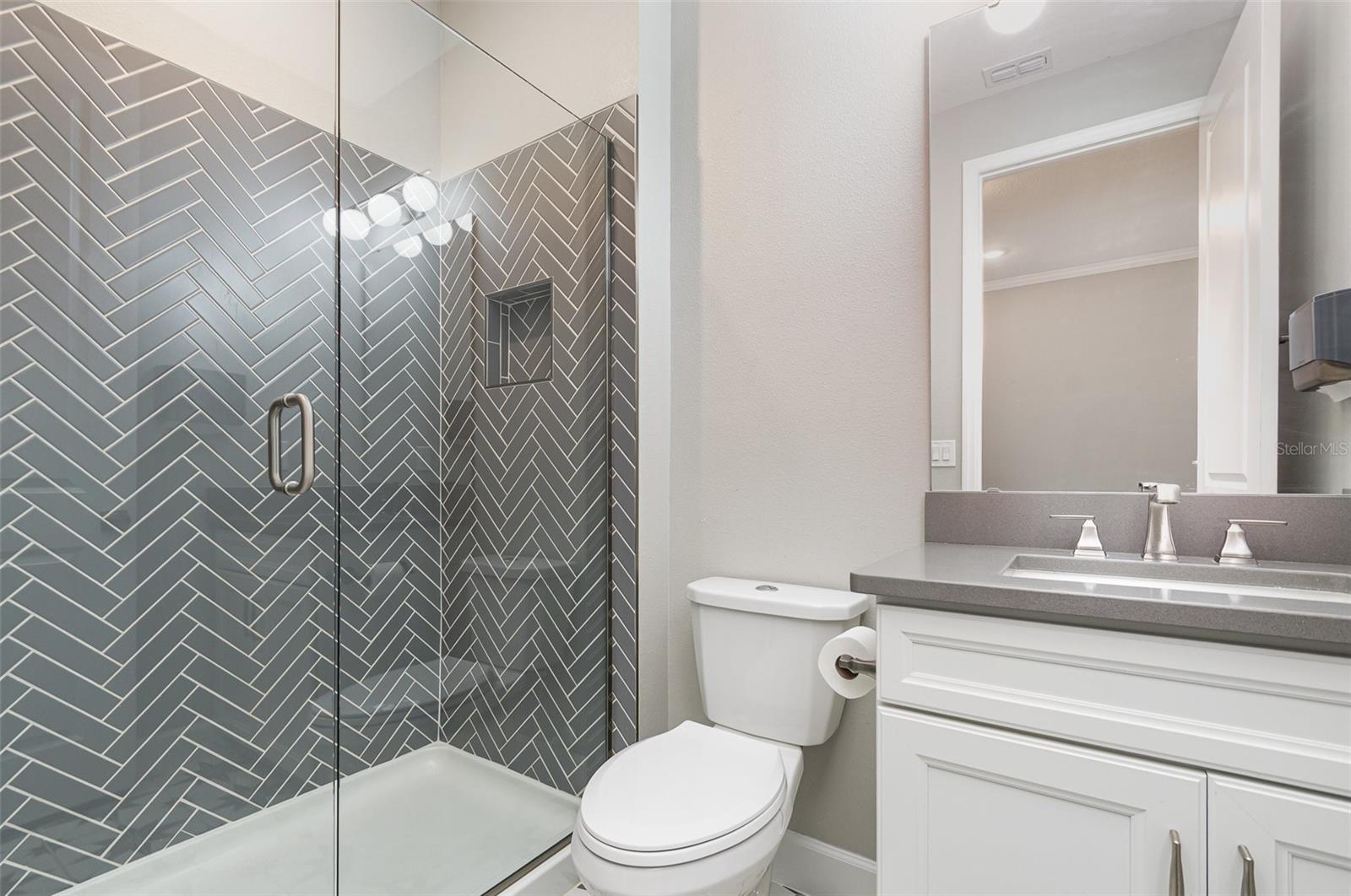 Image 20 of 30 For 31792 Broadwater Avenue