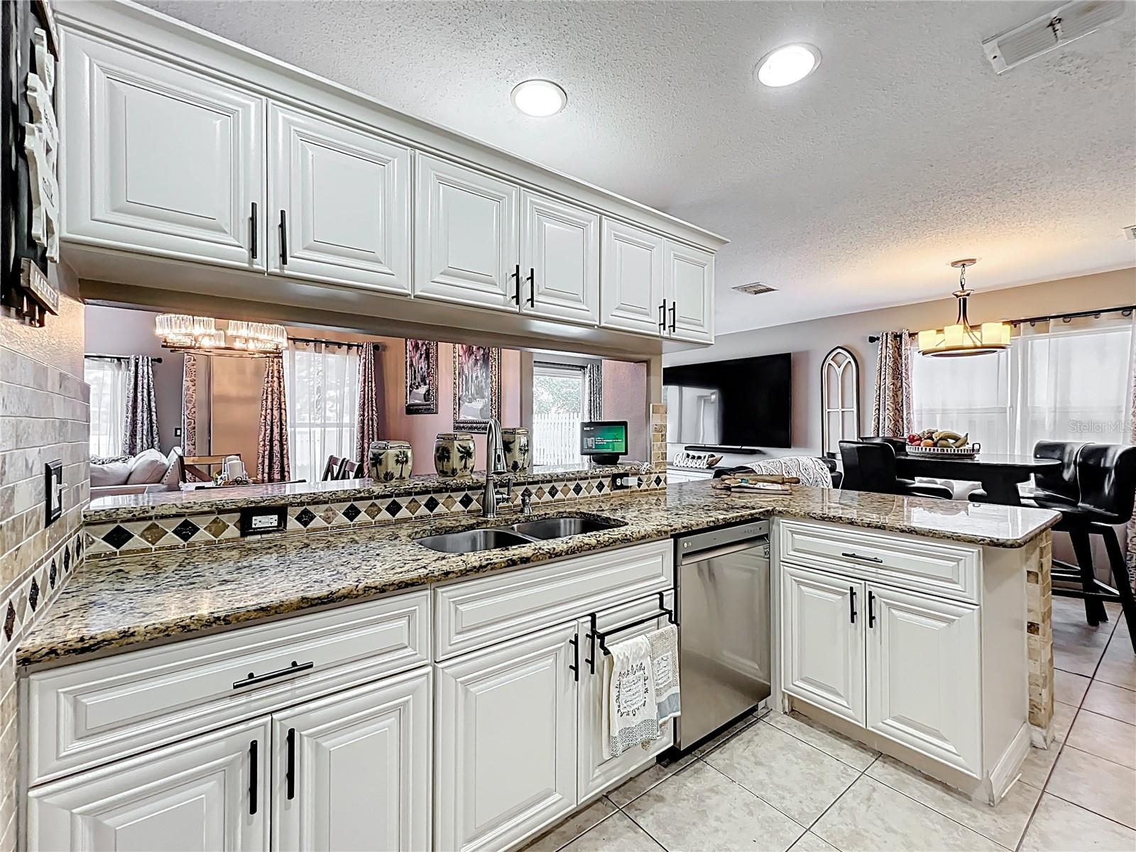 Image 13 of 70 For 1803 Meadow Pond Way