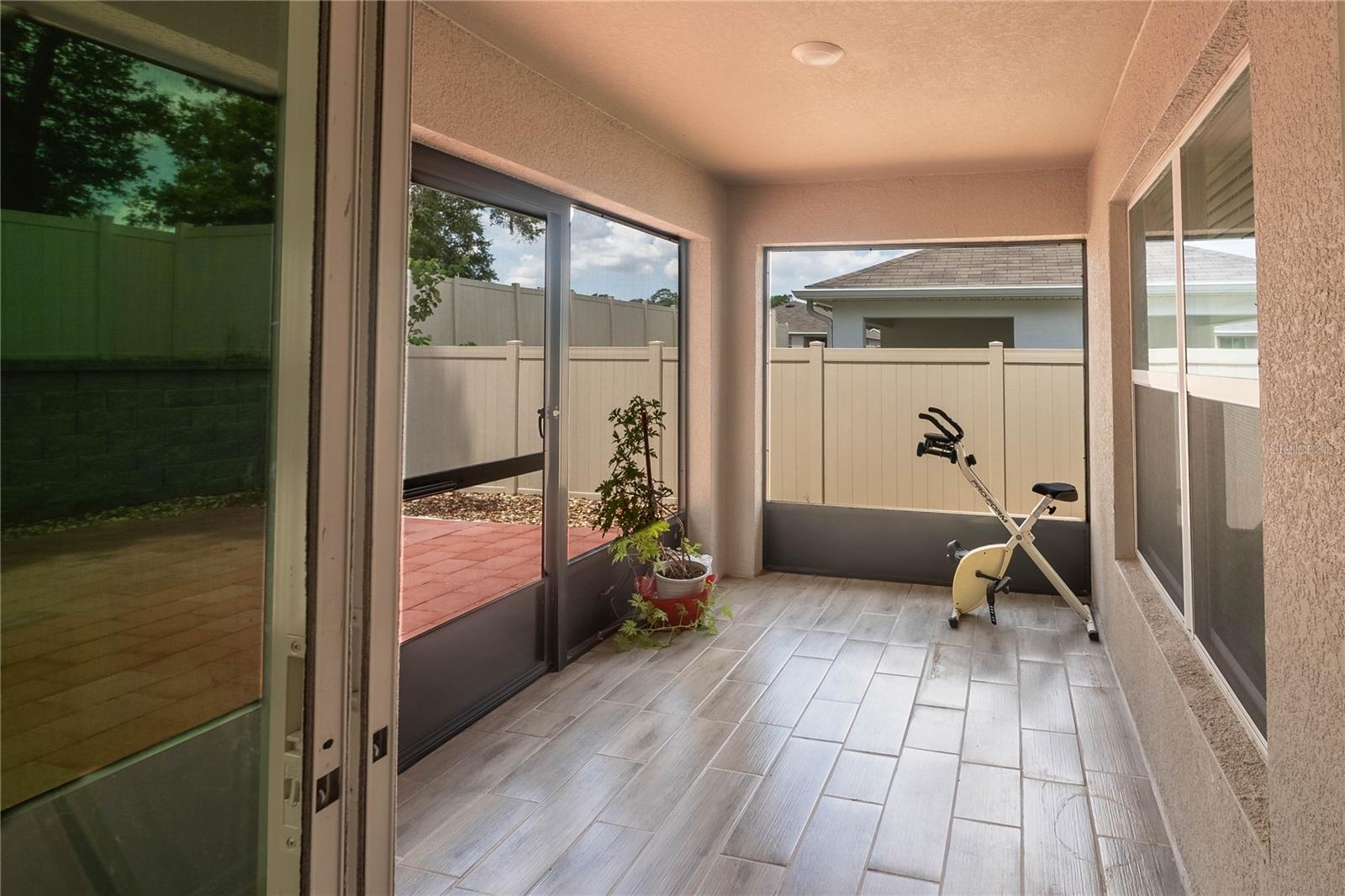 Image 16 of 20 For 6870 112th Lane