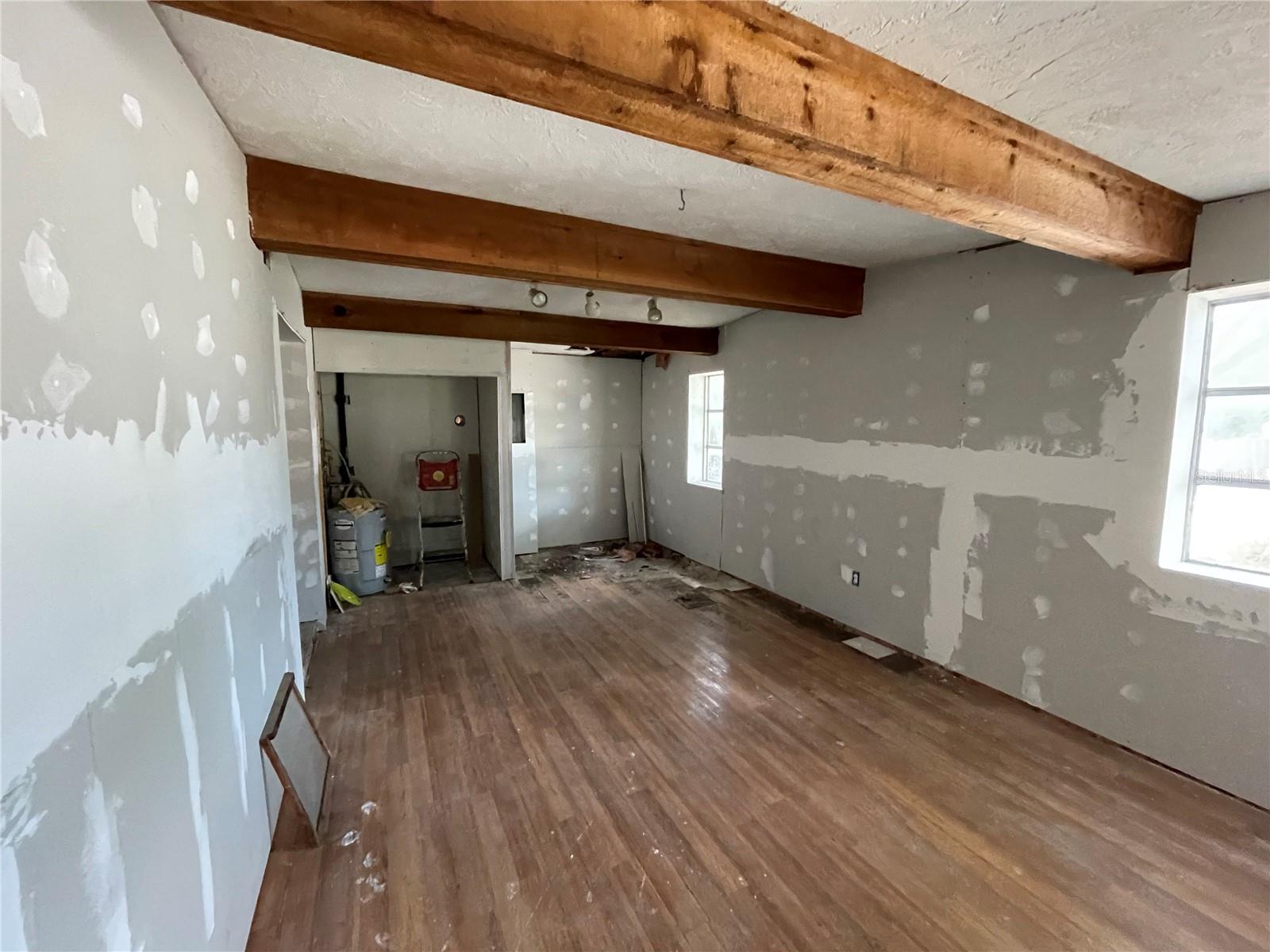 Image 3 of 19 For 432 2nd Avenue Ne