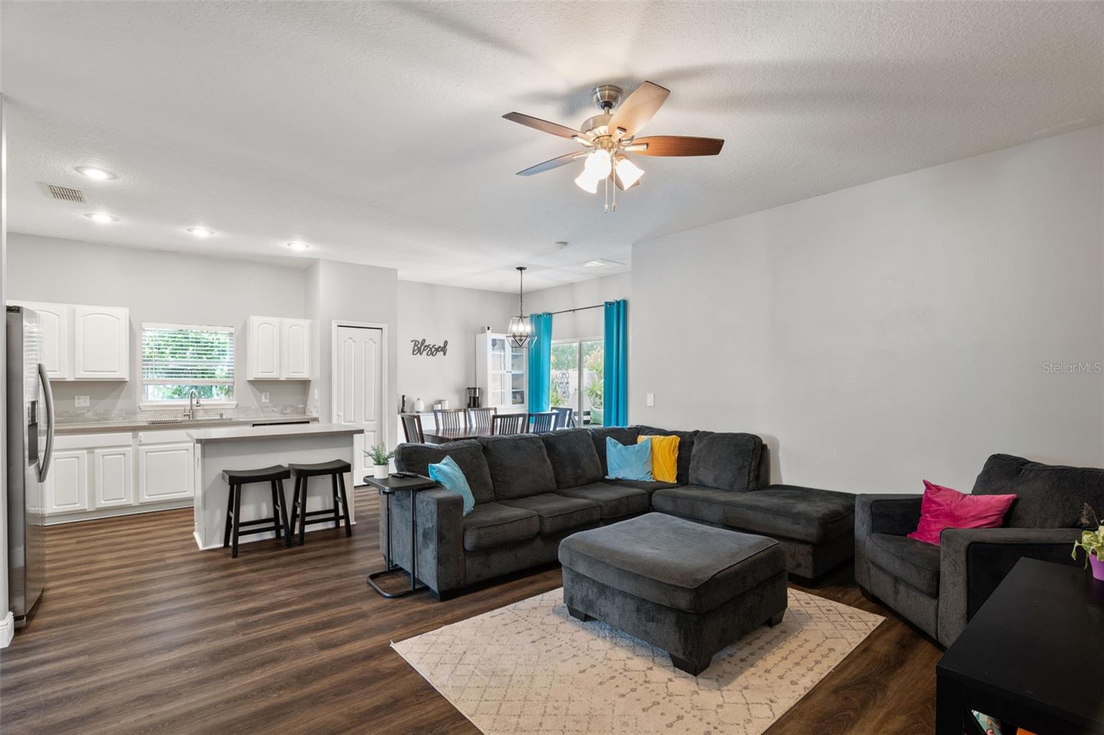 Image 12 of 35 For 298 Clydesdale Circle