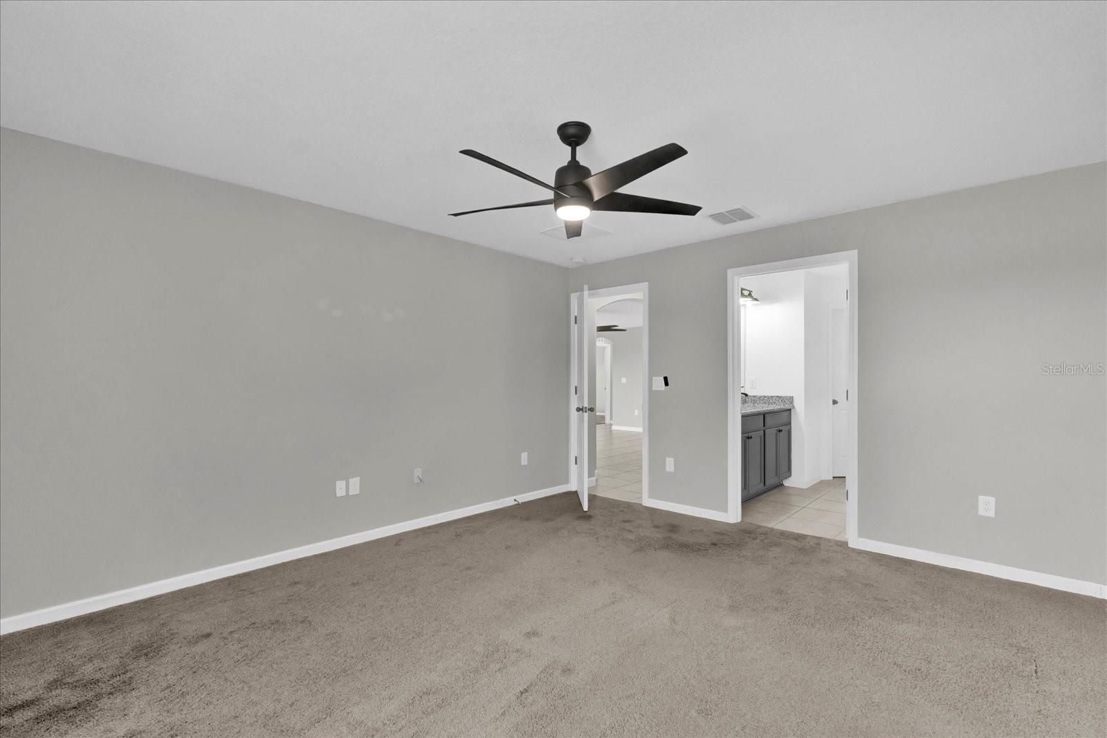 Image 19 of 27 For 3405 Yarian Drive