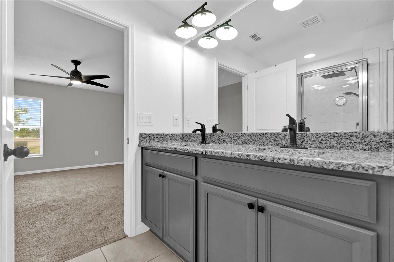 Image 20 of 27 For 3405 Yarian Drive