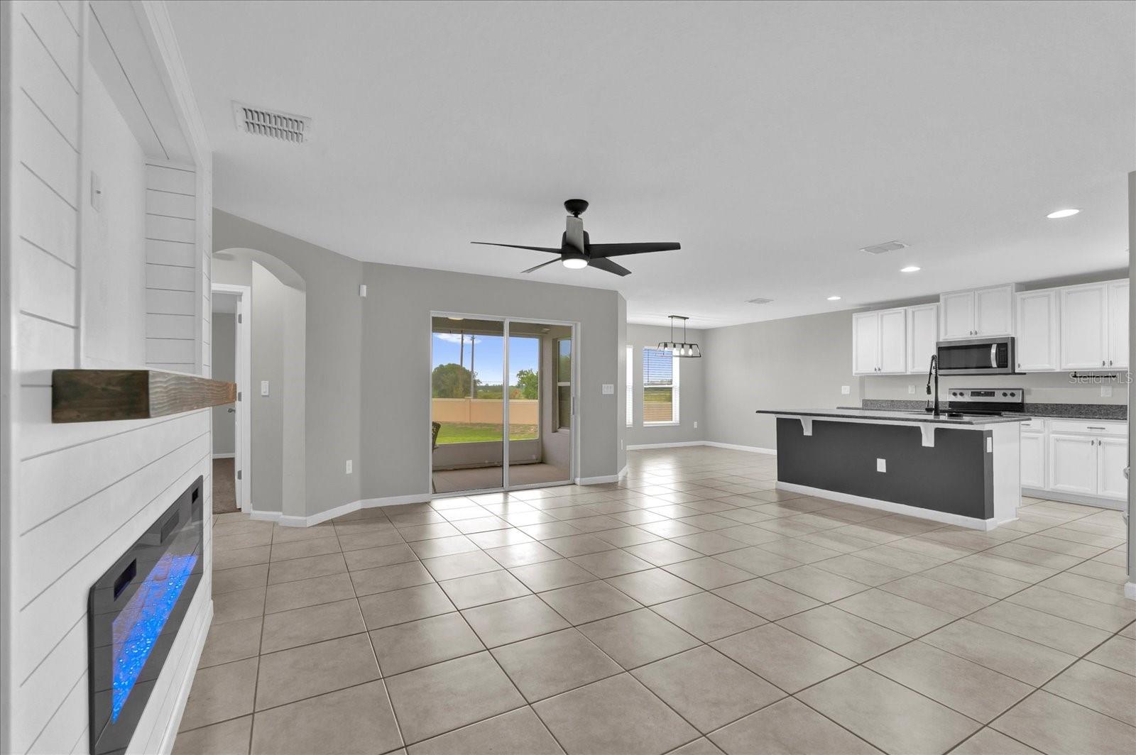 Image 4 of 27 For 3405 Yarian Drive