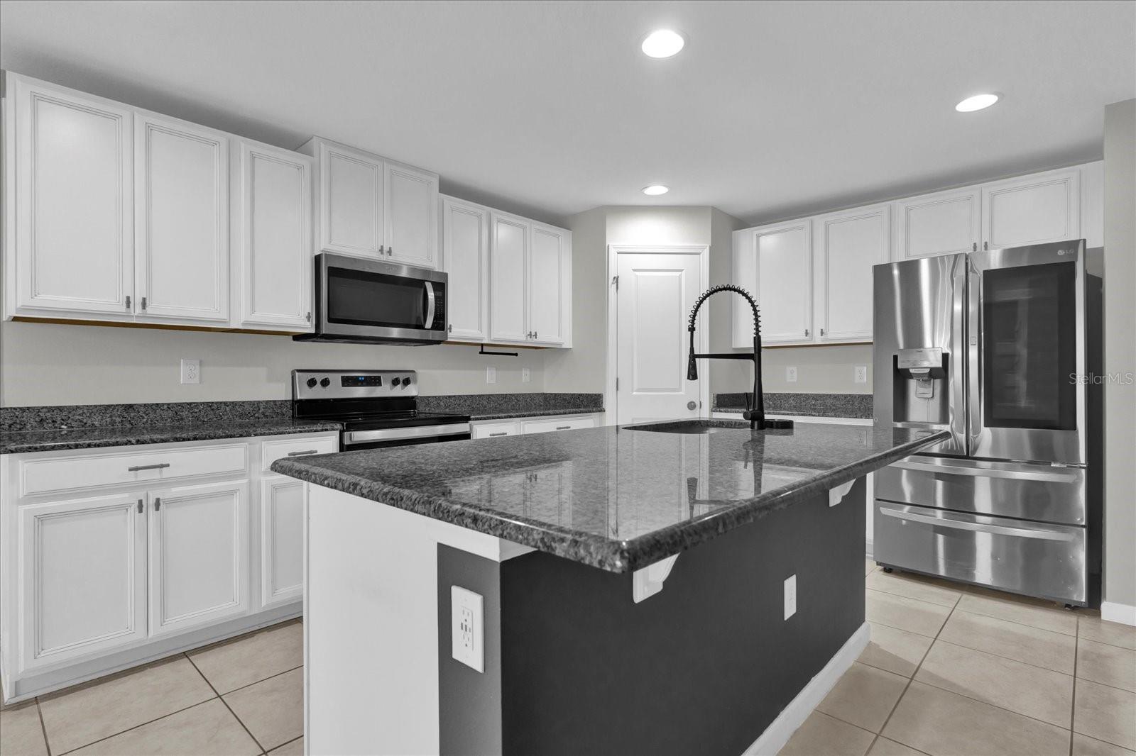 Image 7 of 27 For 3405 Yarian Drive