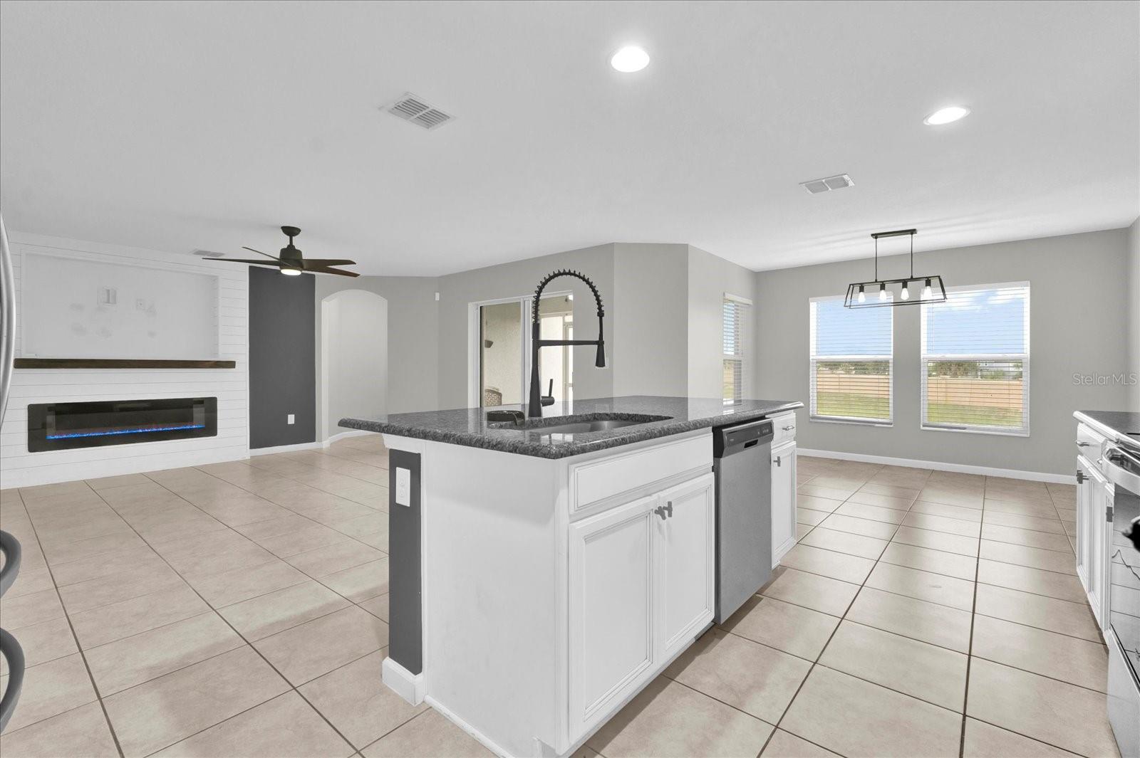 Image 8 of 27 For 3405 Yarian Drive