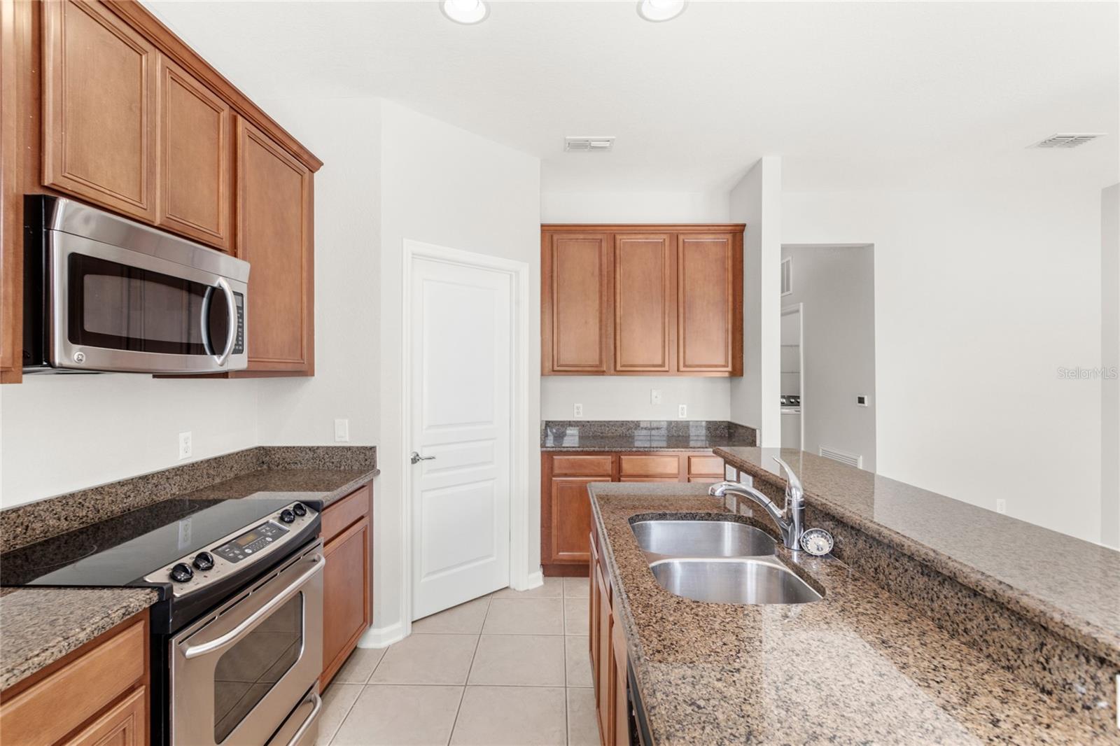 Image 15 of 40 For 7715 Anselmo Lane