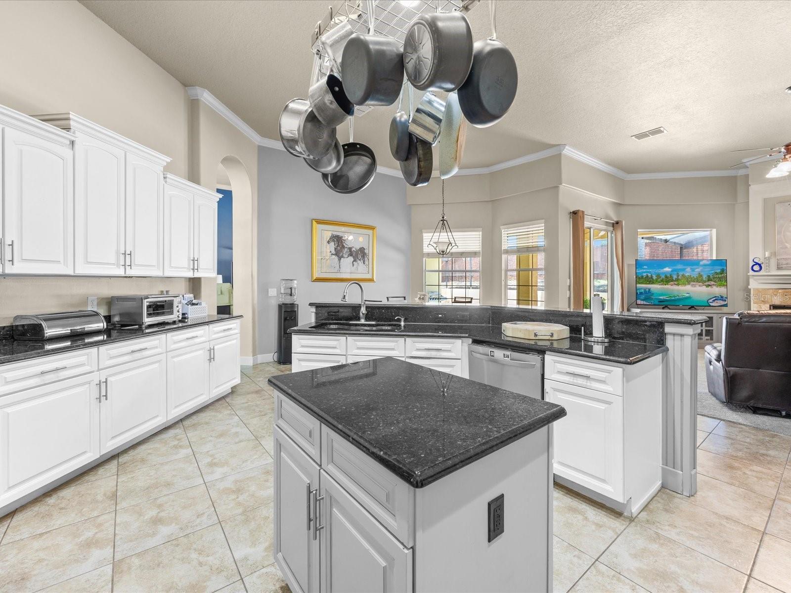 Image 13 of 43 For 1319 Johns Cove Ln