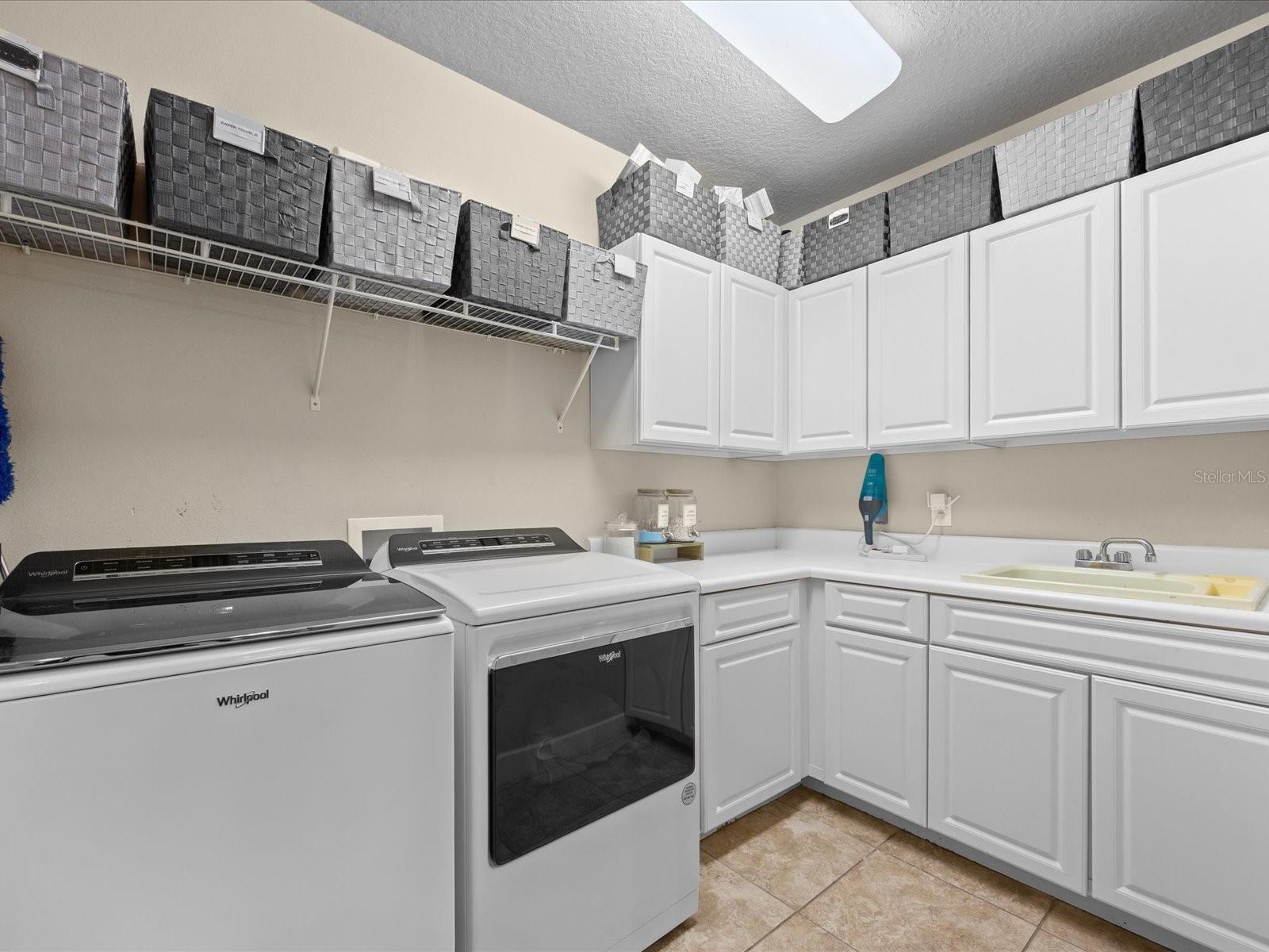 Image 36 of 43 For 1319 Johns Cove Ln