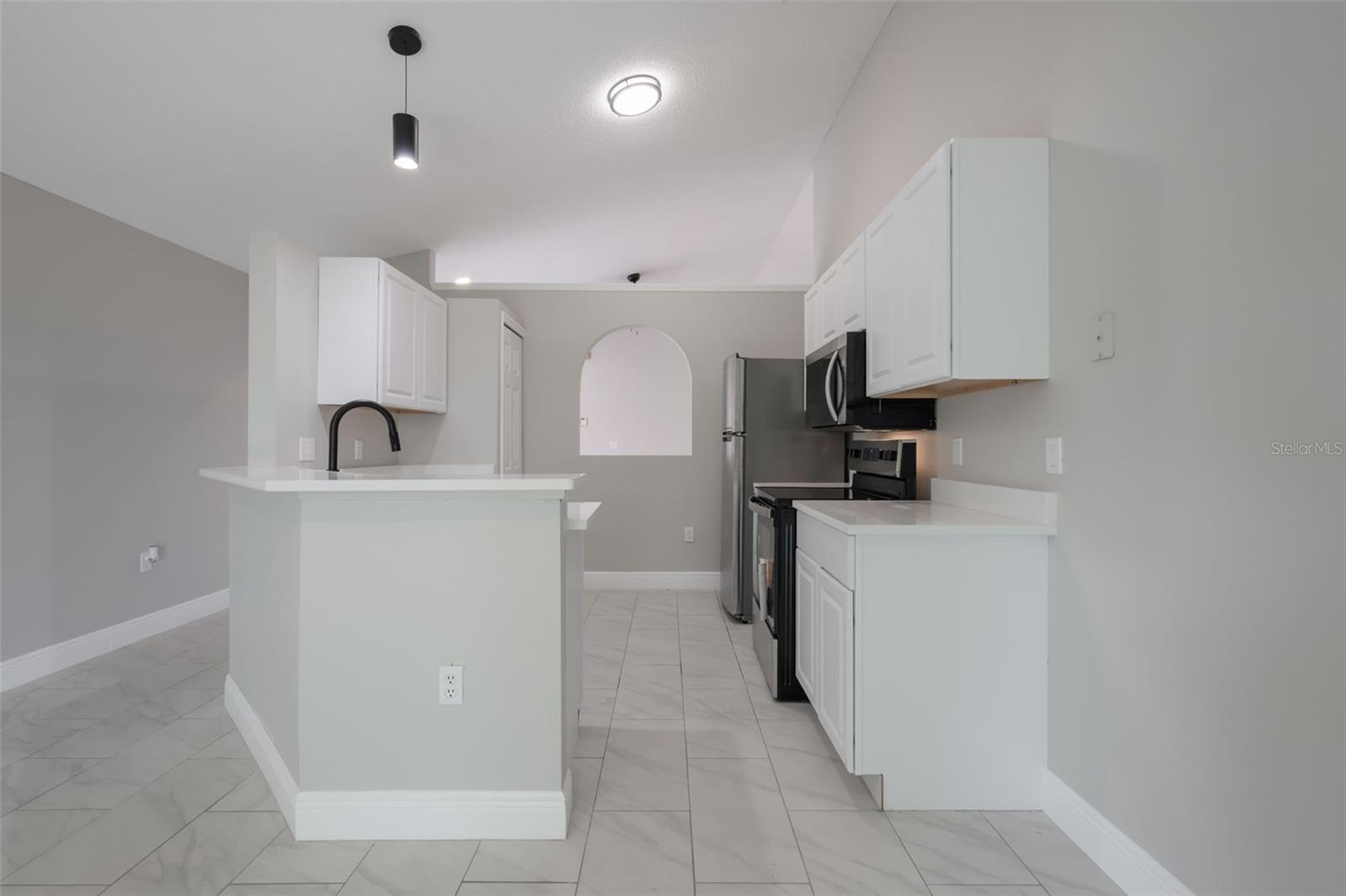 Image 13 of 33 For 8141 Golden Chickasaw Circle