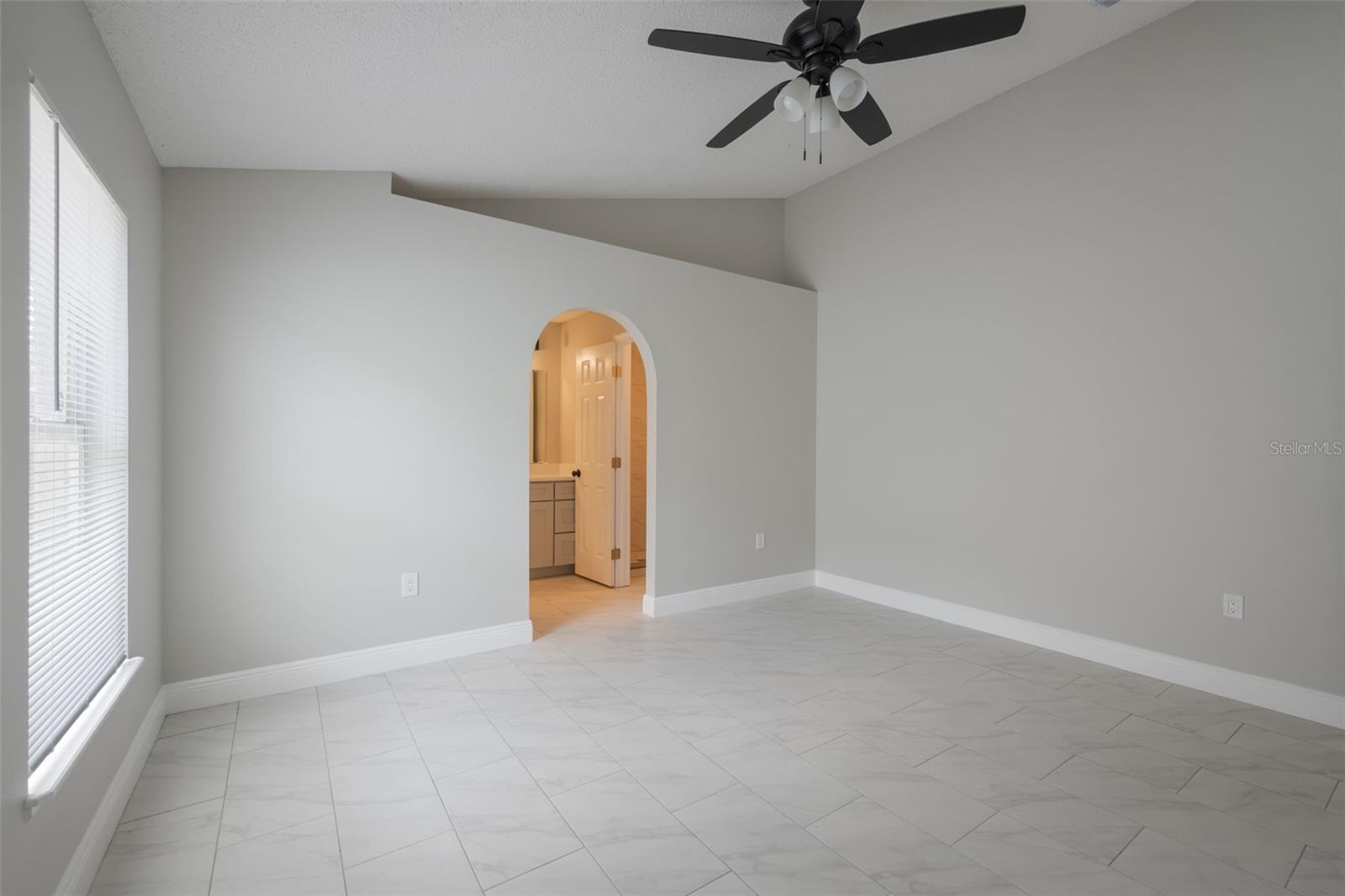 Image 18 of 33 For 8141 Golden Chickasaw Circle