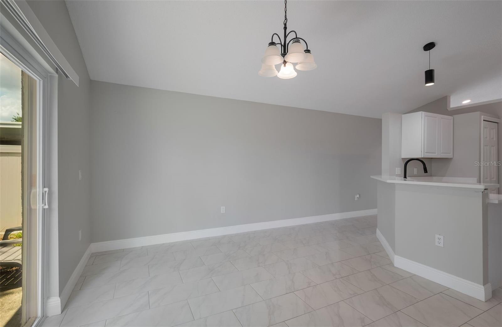 Image 9 of 33 For 8141 Golden Chickasaw Circle