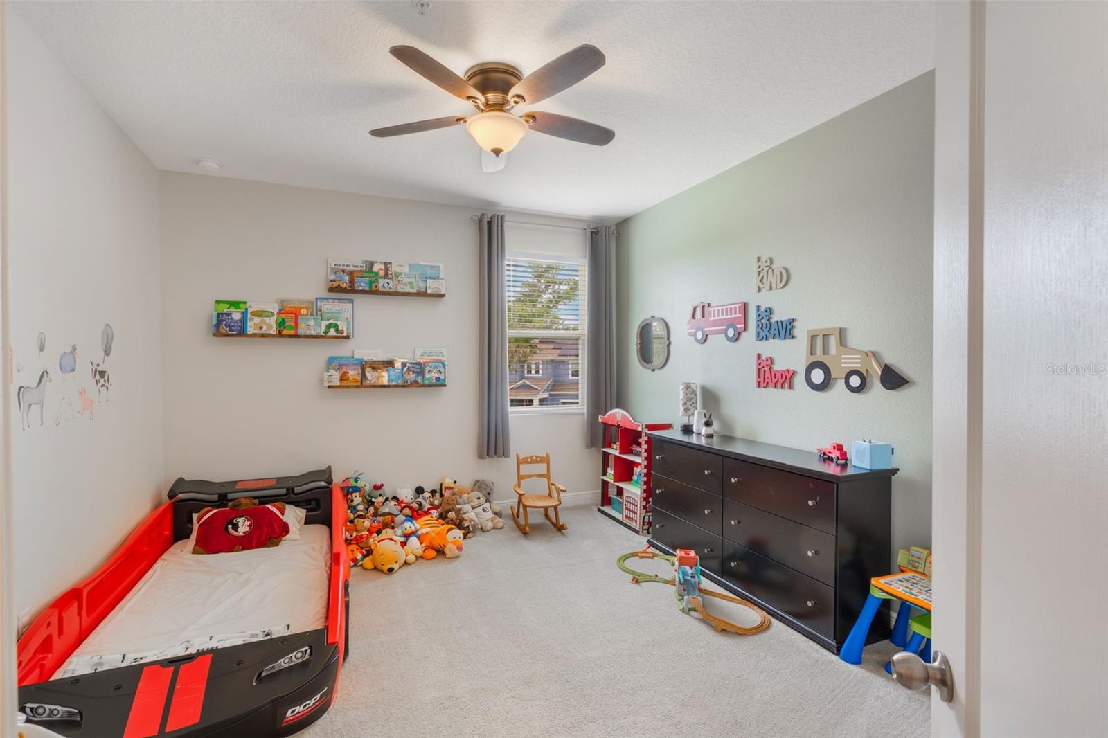 Image 23 of 56 For 15241 Sunrise Grove Court