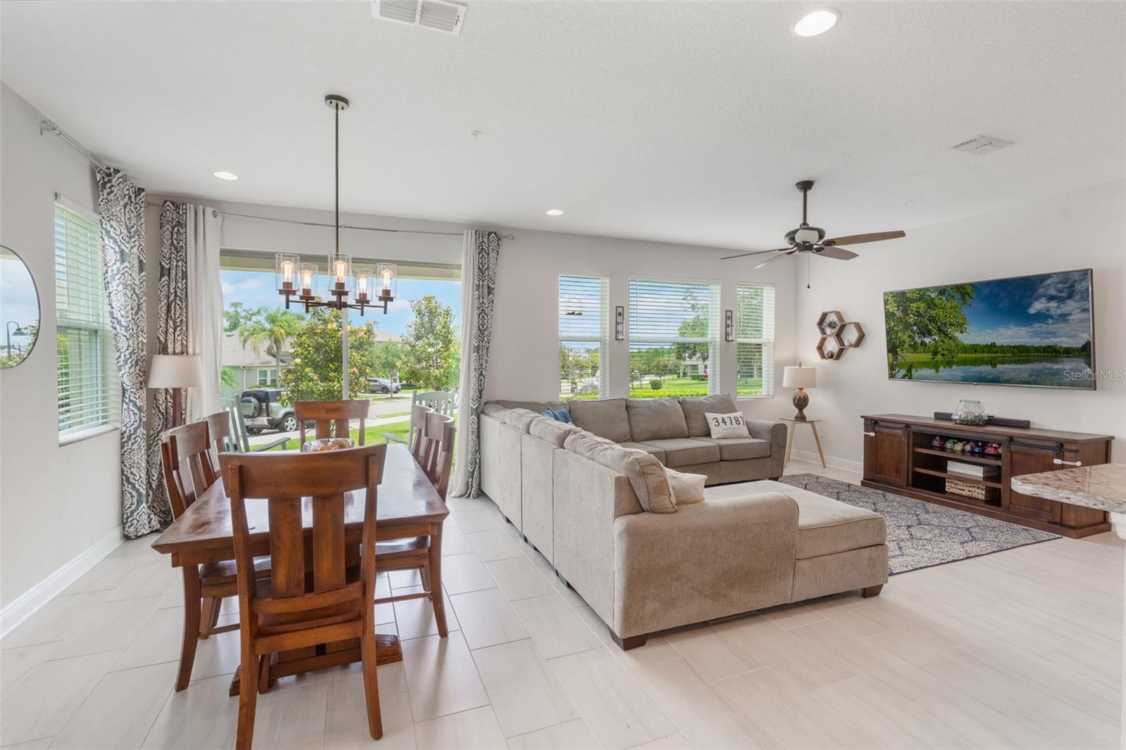 Image 4 of 56 For 15241 Sunrise Grove Court