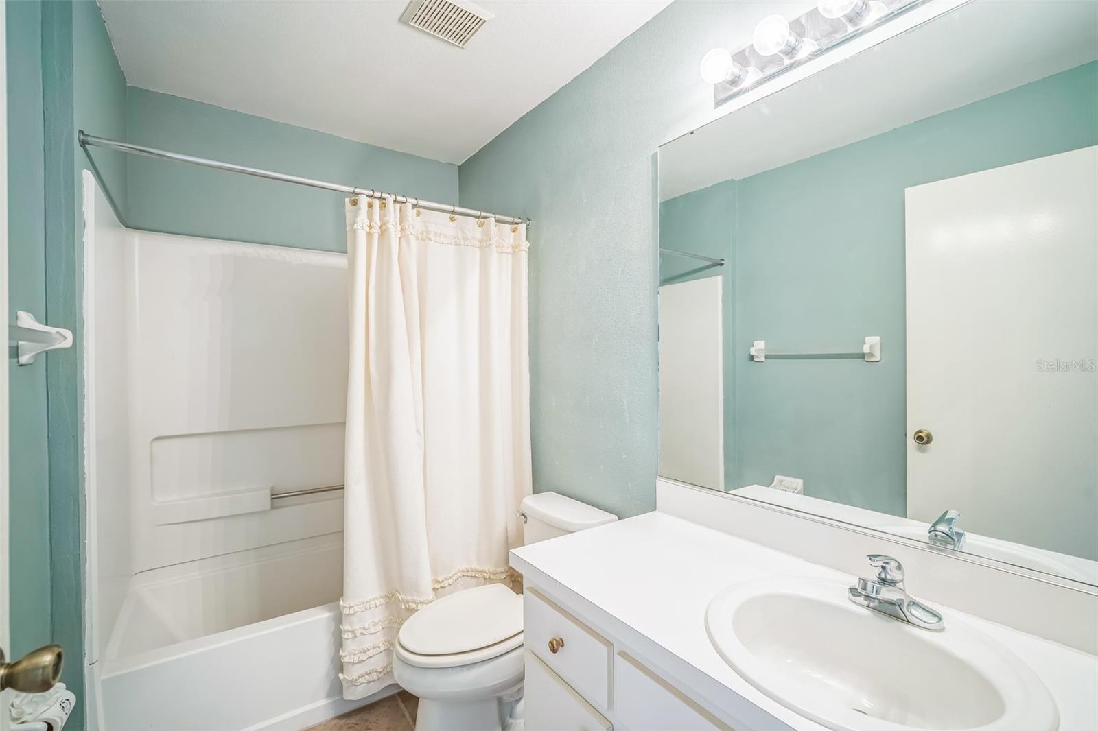 Image 15 of 31 For 2015 Gardenia Landings Lane