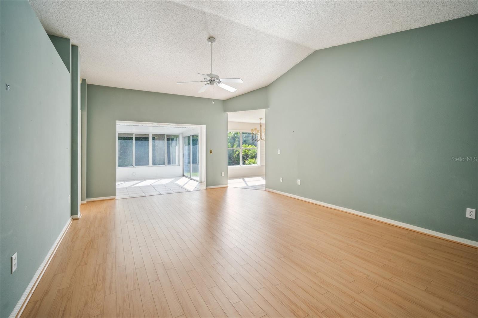 Image 16 of 31 For 2015 Gardenia Landings Lane
