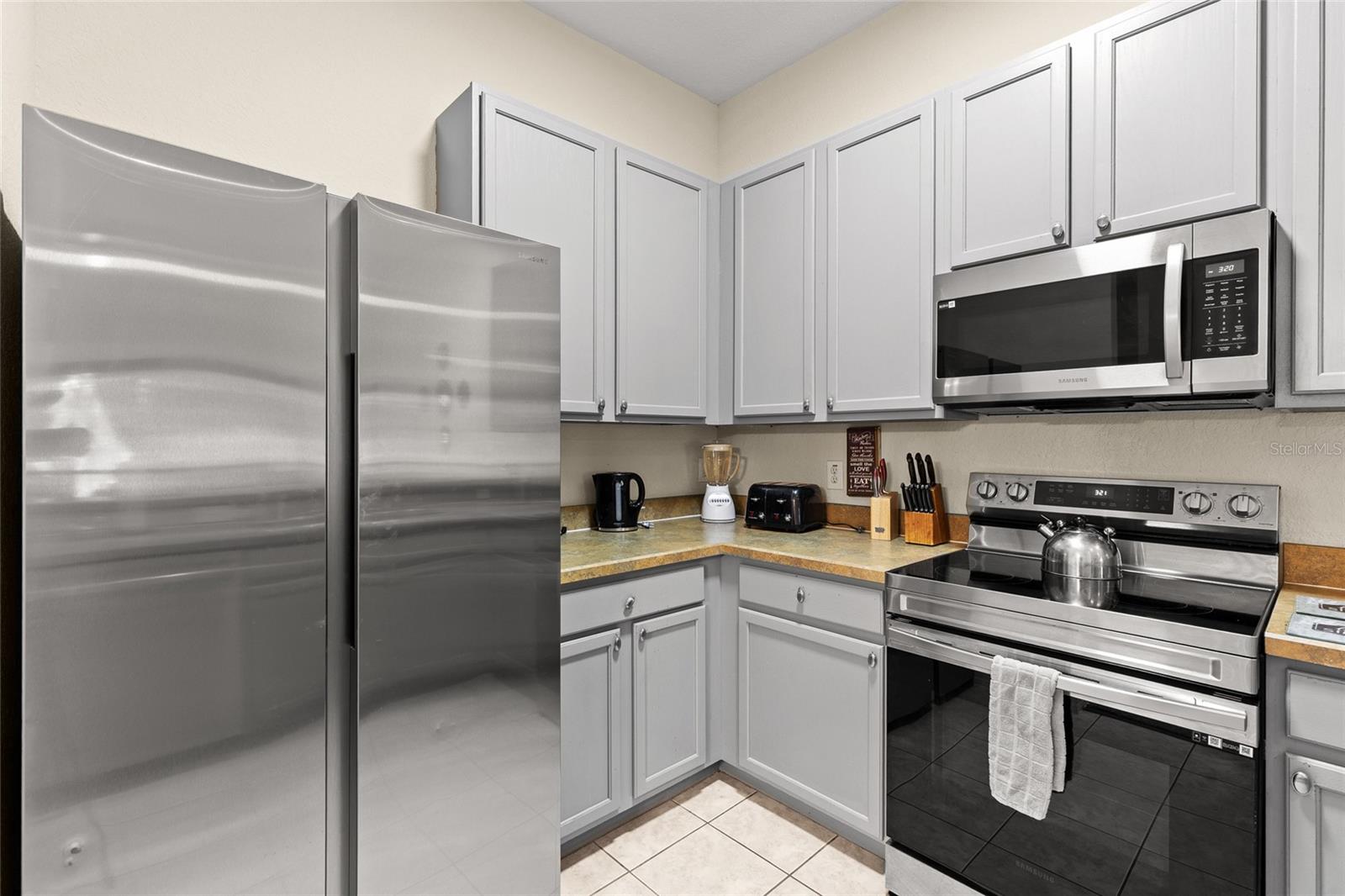 Image 12 of 42 For 110 Watling Way 25204