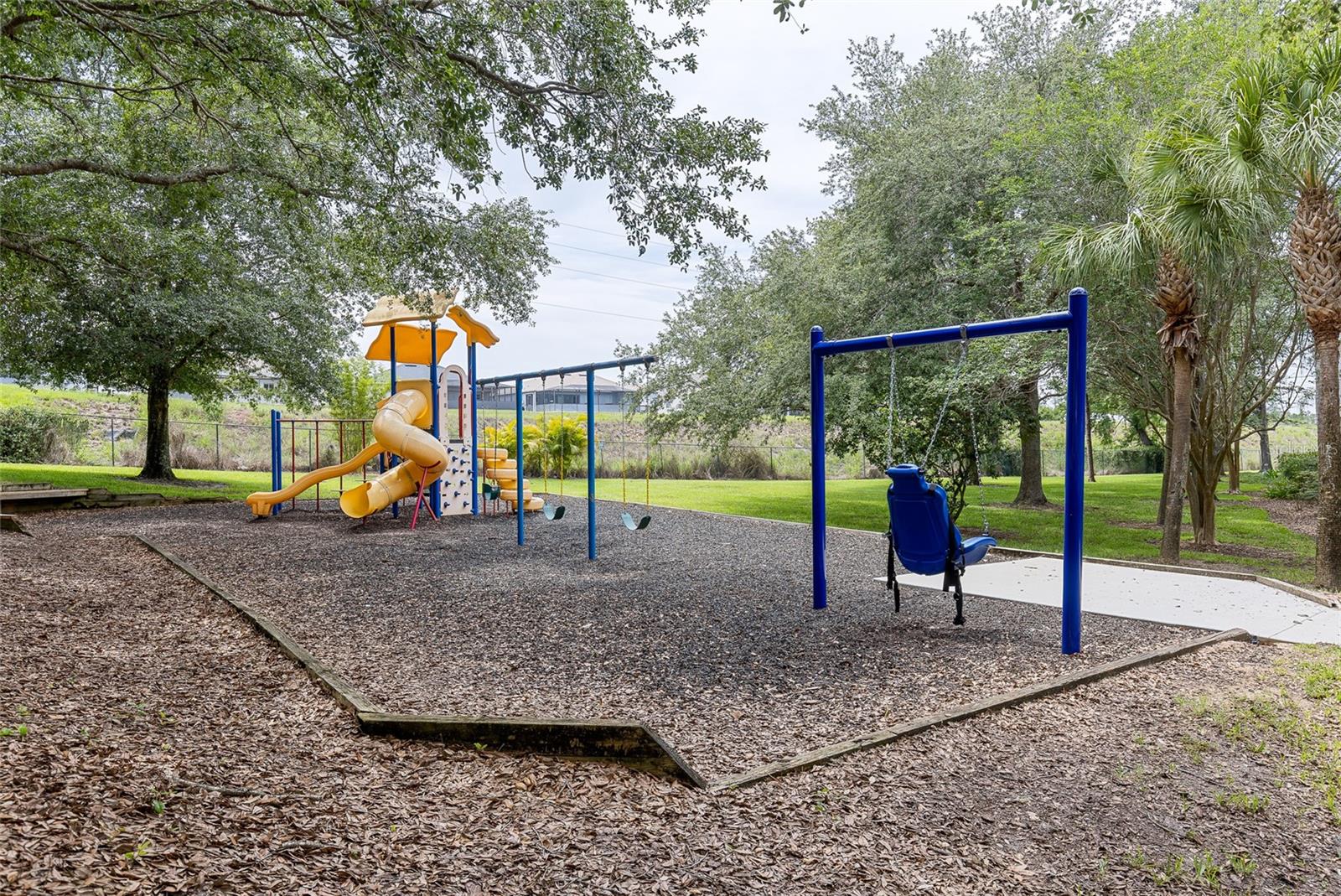 Image 33 of 42 For 110 Watling Way 25204