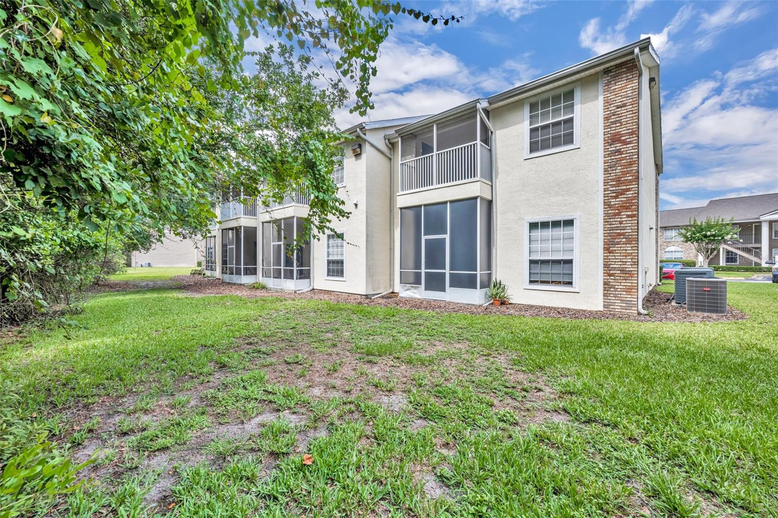 Image 17 of 23 For 141 Reserve Circle 113
