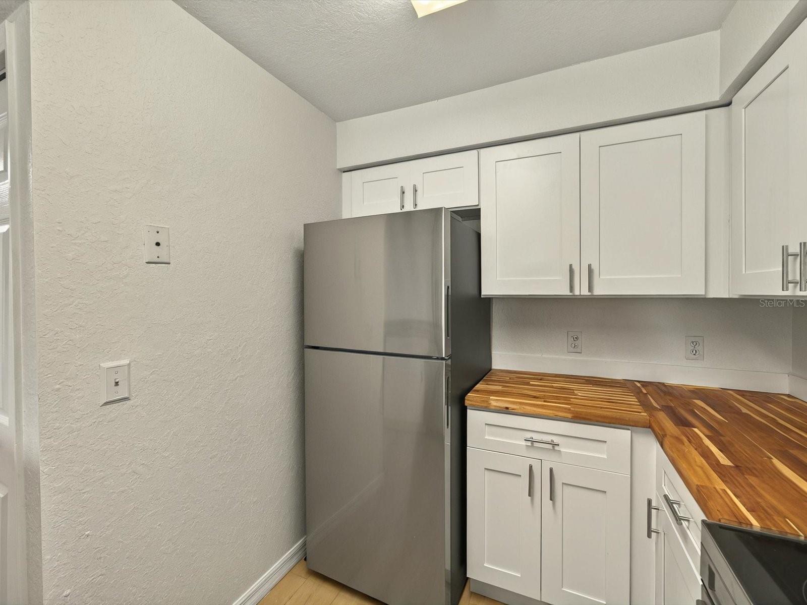 Image 6 of 35 For 13917 Fairway Island Drive 931