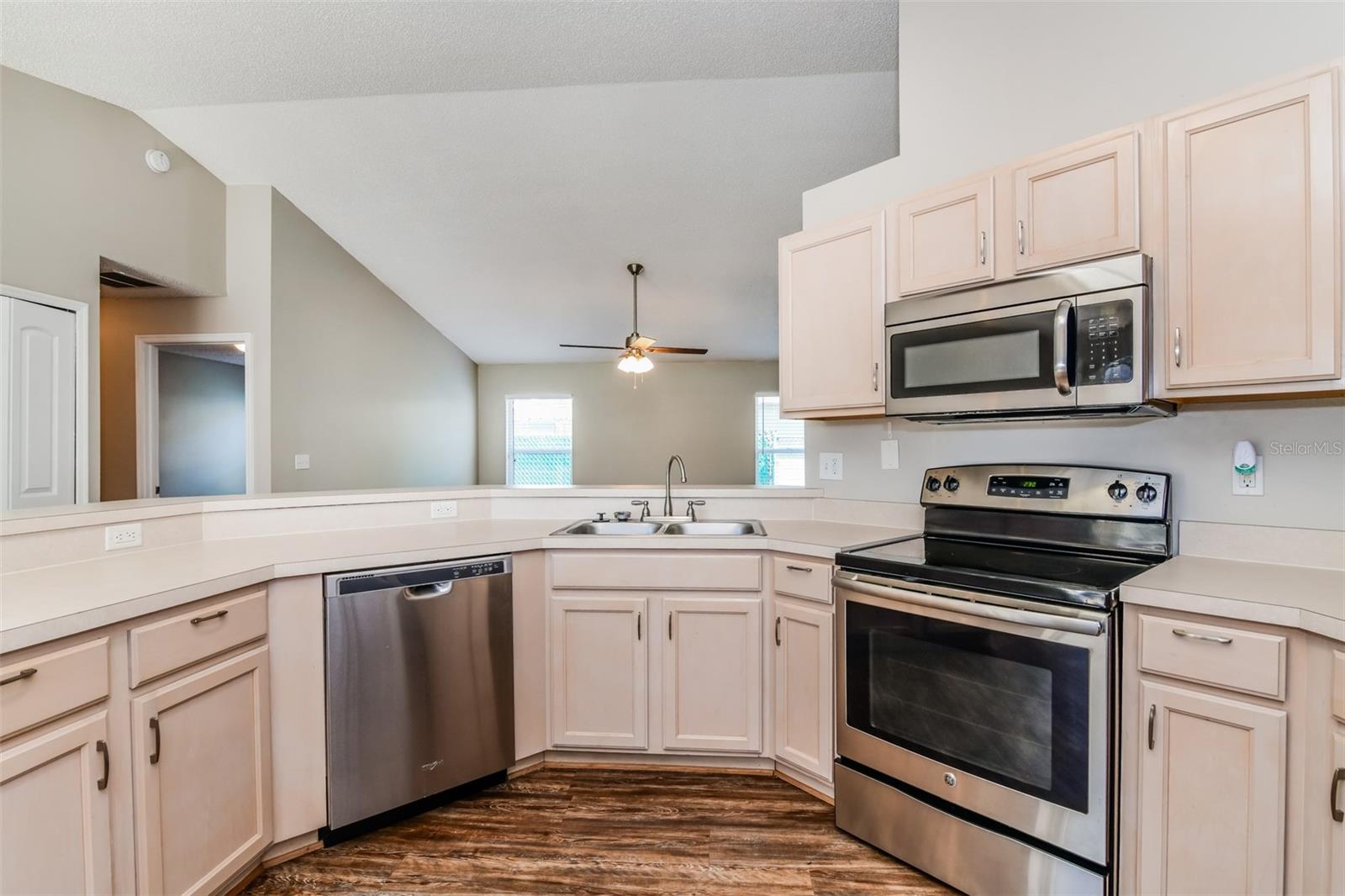 Image 5 of 15 For 8615 Cavendish Drive