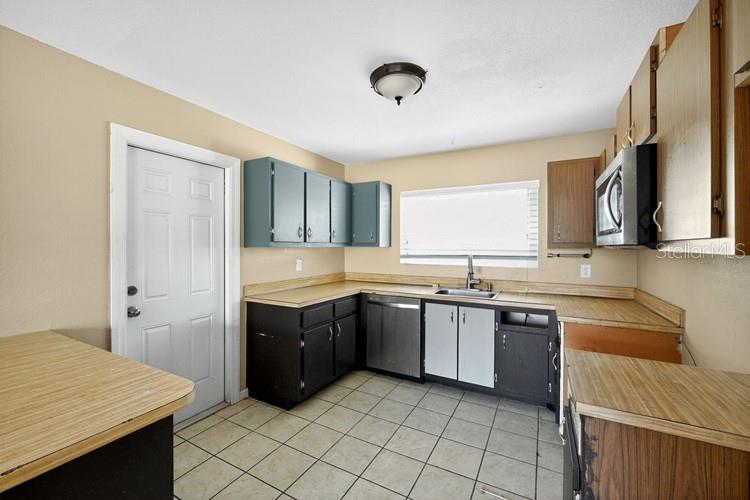 Image 8 of 17 For 1343 Vestridge Lane