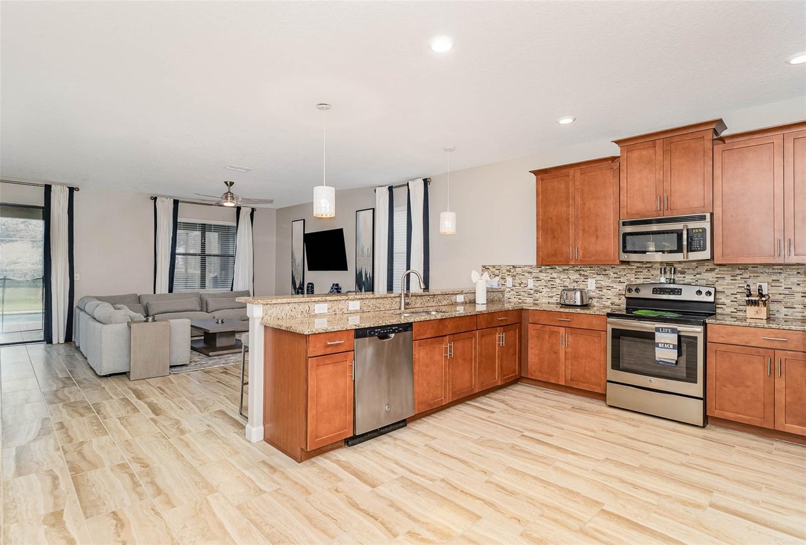 Image 28 of 59 For 1403 Rolling Fairway Drive