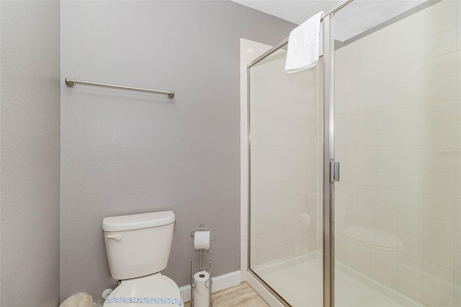 Image 52 of 59 For 1403 Rolling Fairway Drive