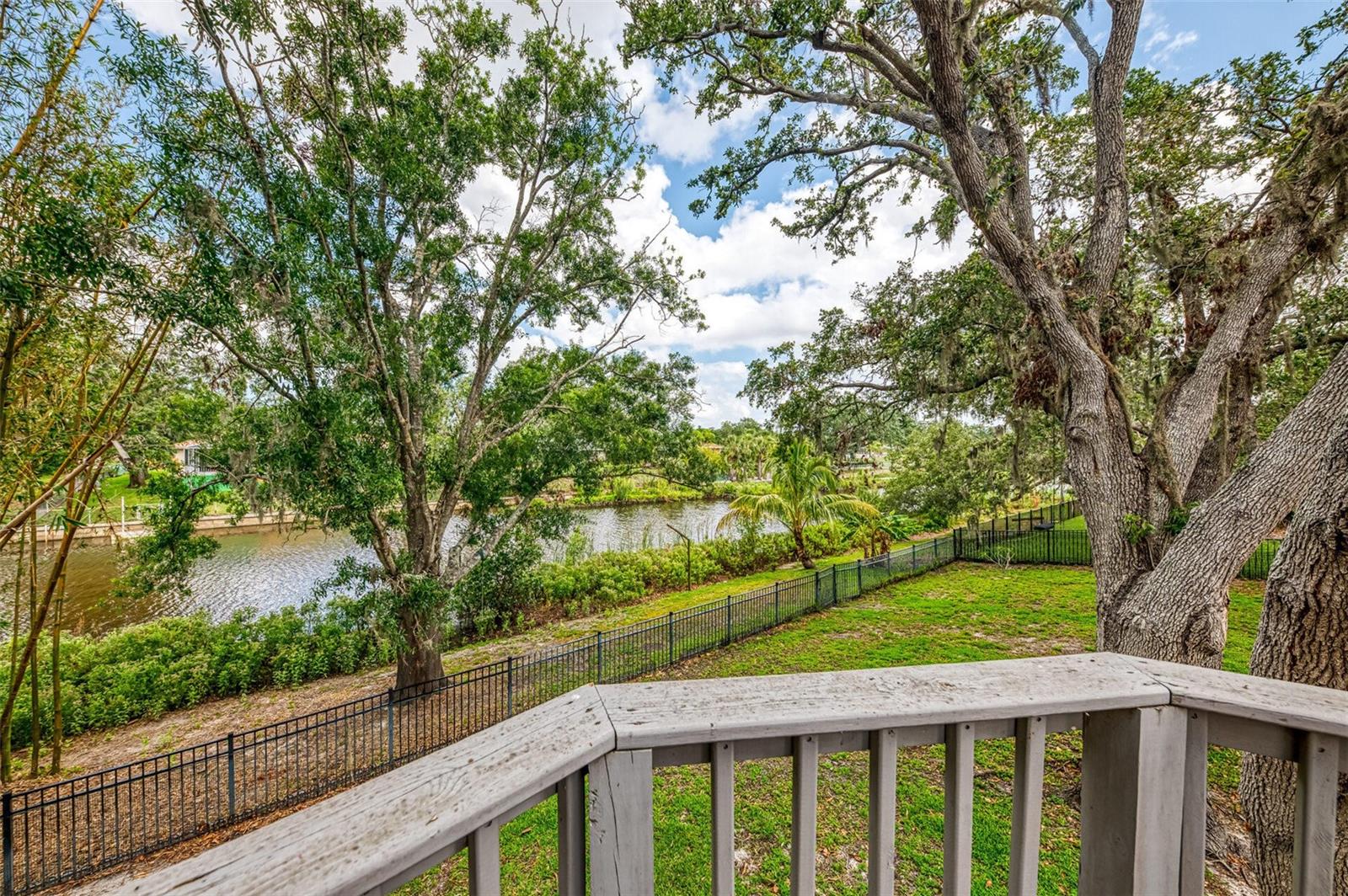 Image 30 of 31 For 2504 Tanglewood Drive