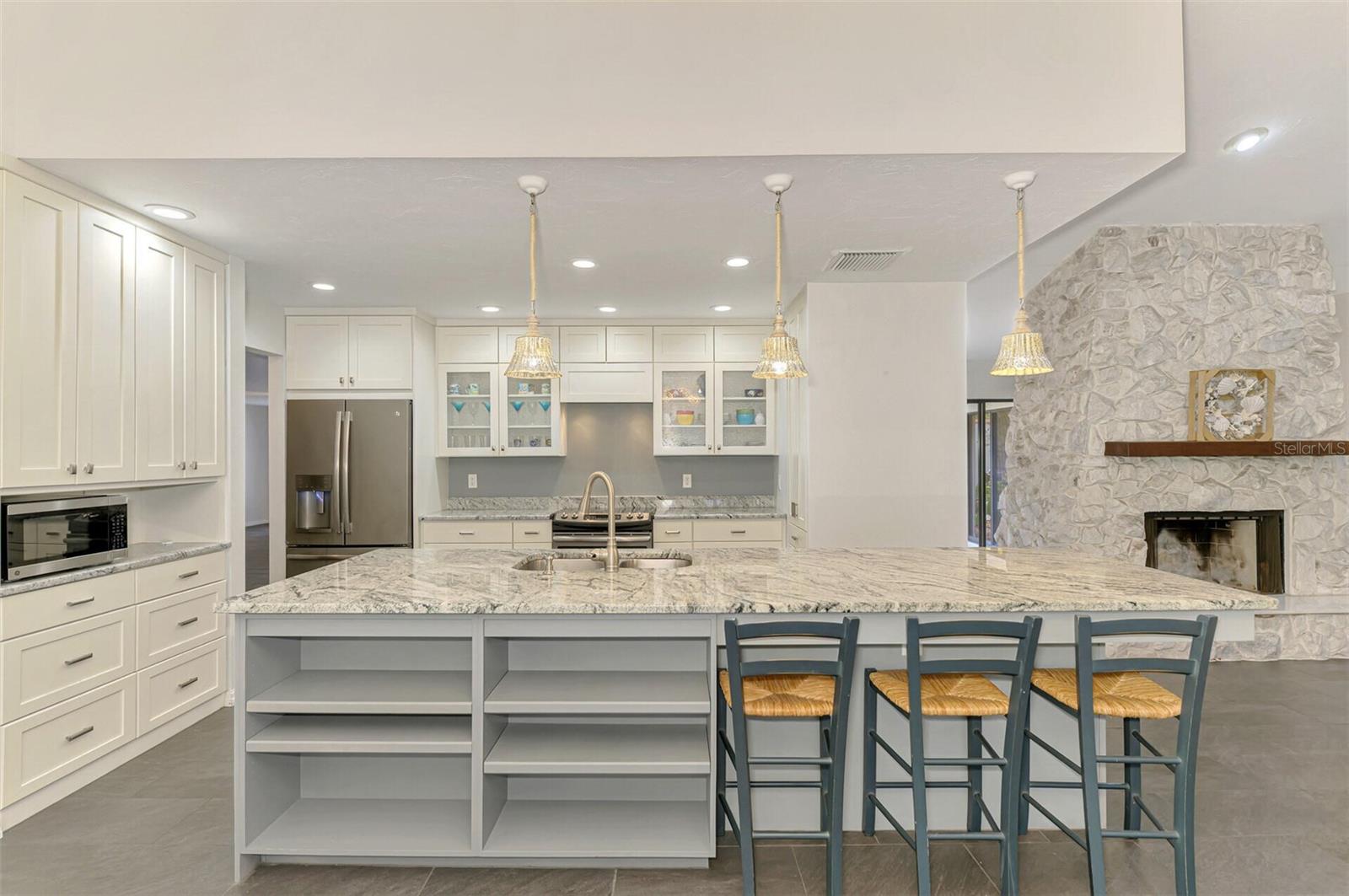 Image 9 of 31 For 2504 Tanglewood Drive