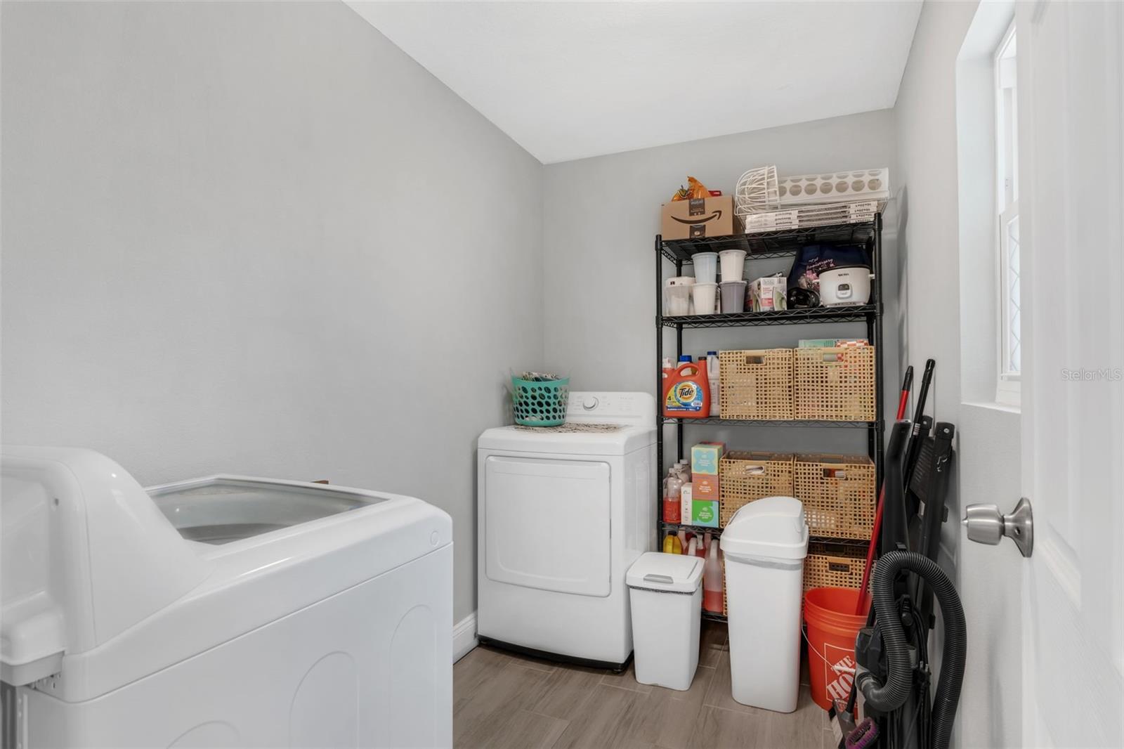 Image 11 of 29 For 752 Howland Lane 114