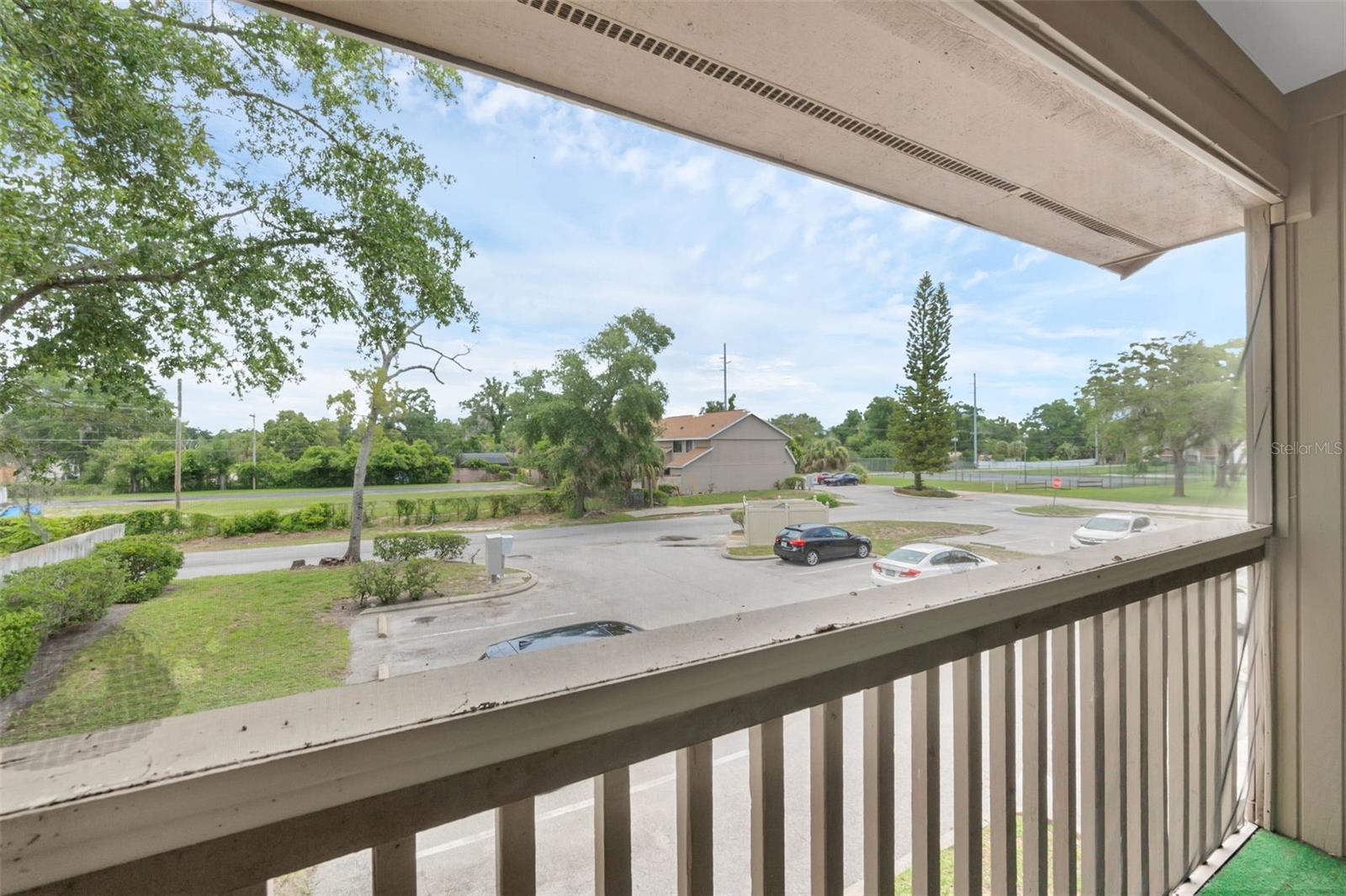 Image 23 of 29 For 752 Howland Lane 114