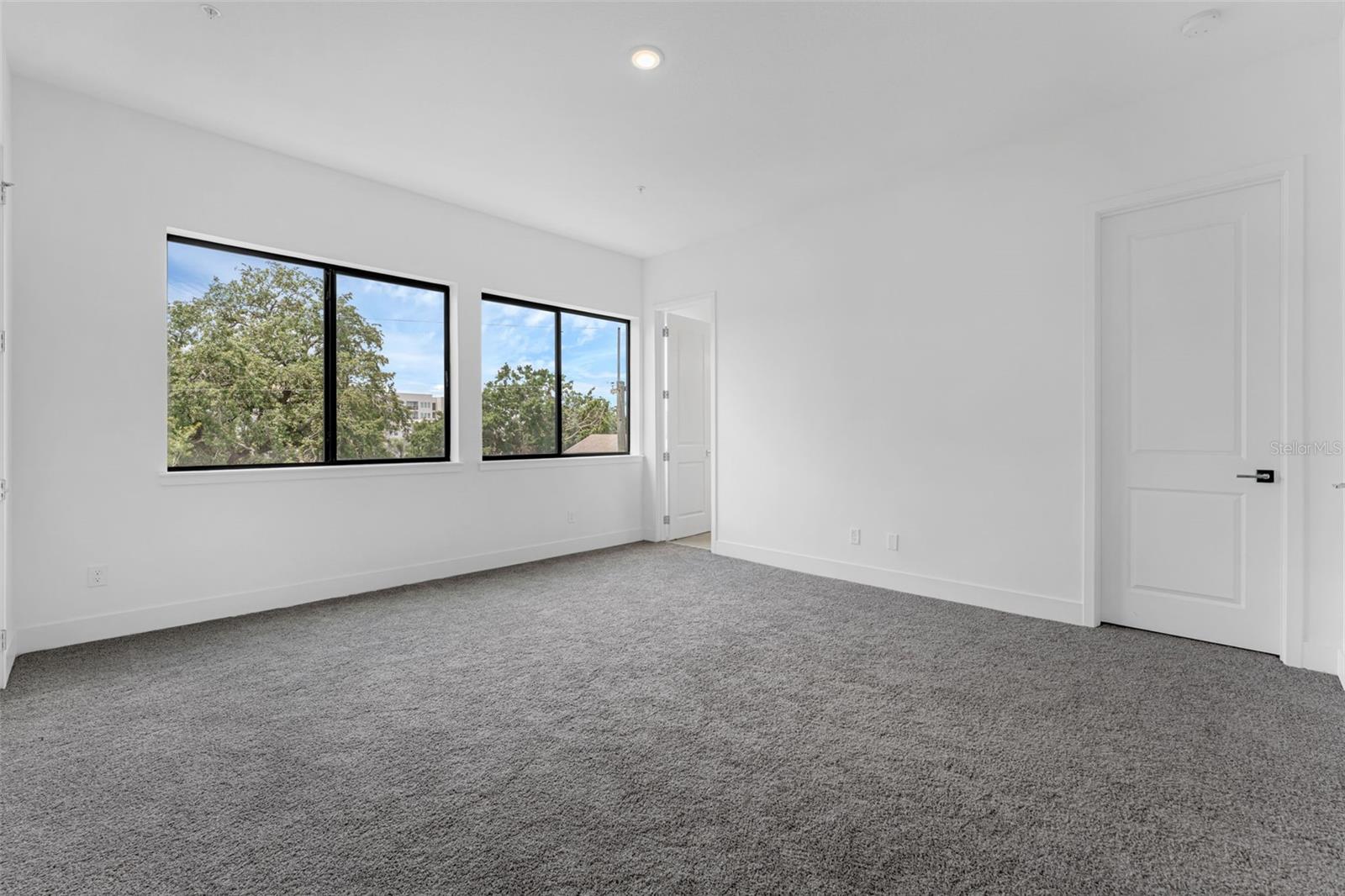 Image 14 of 30 For 56 Harding Street
