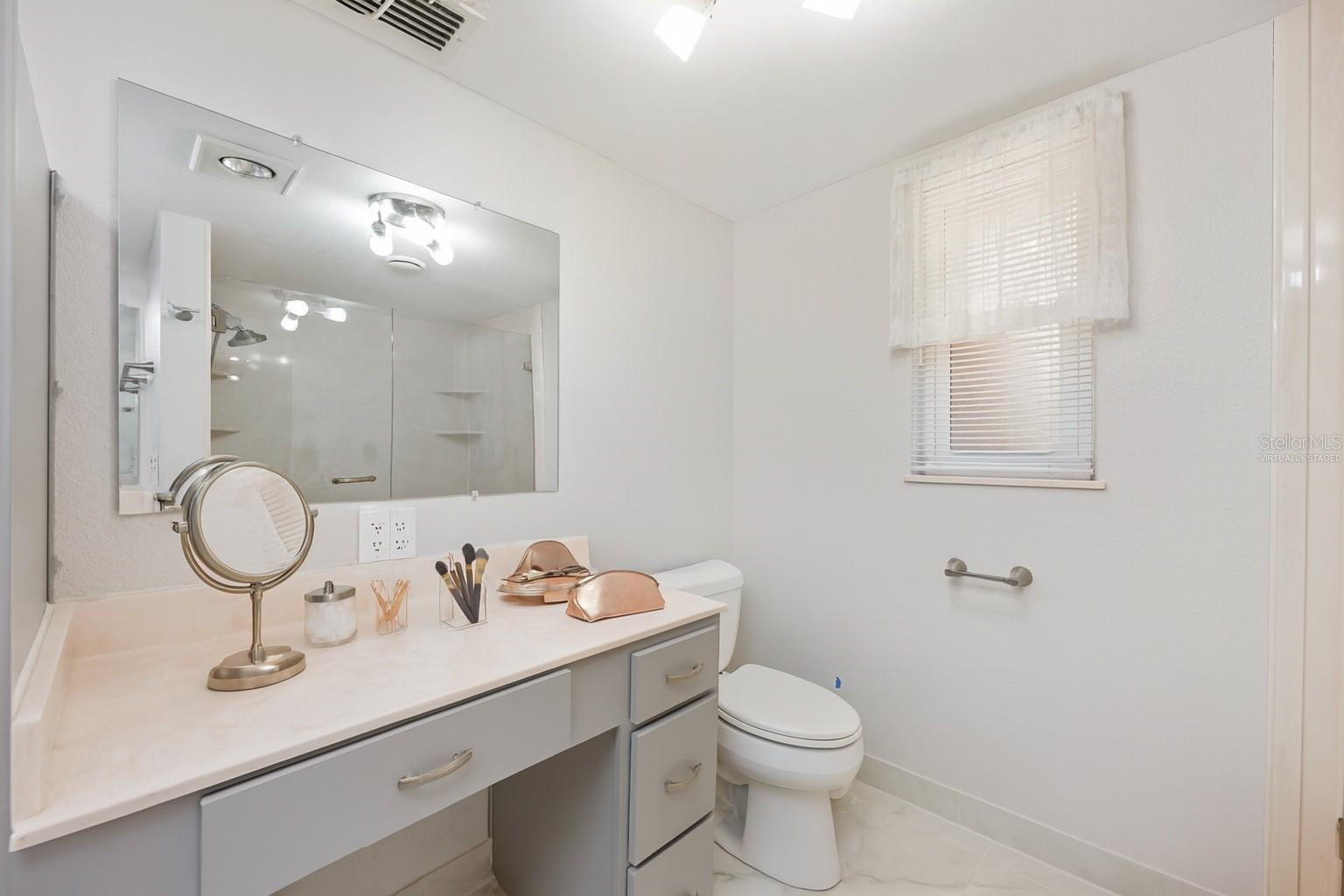 Image 41 of 48 For 625 Mockingbird Lane