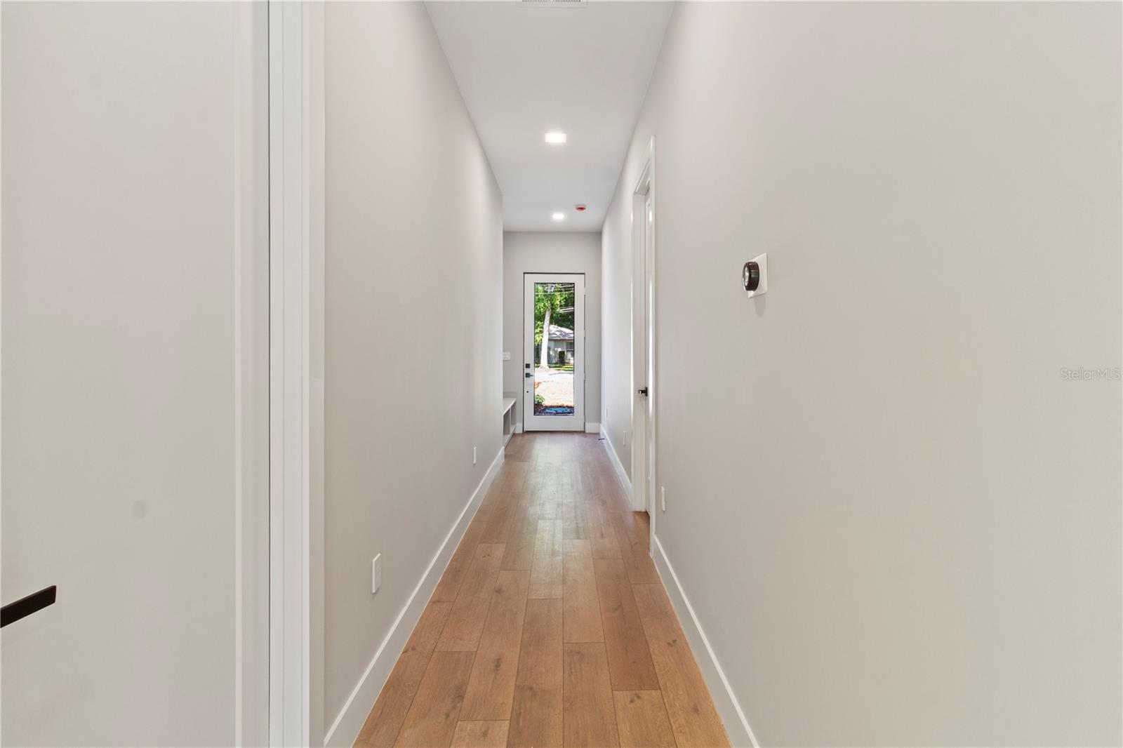Image 21 of 33 For 1217 Cloverlawn Avenue