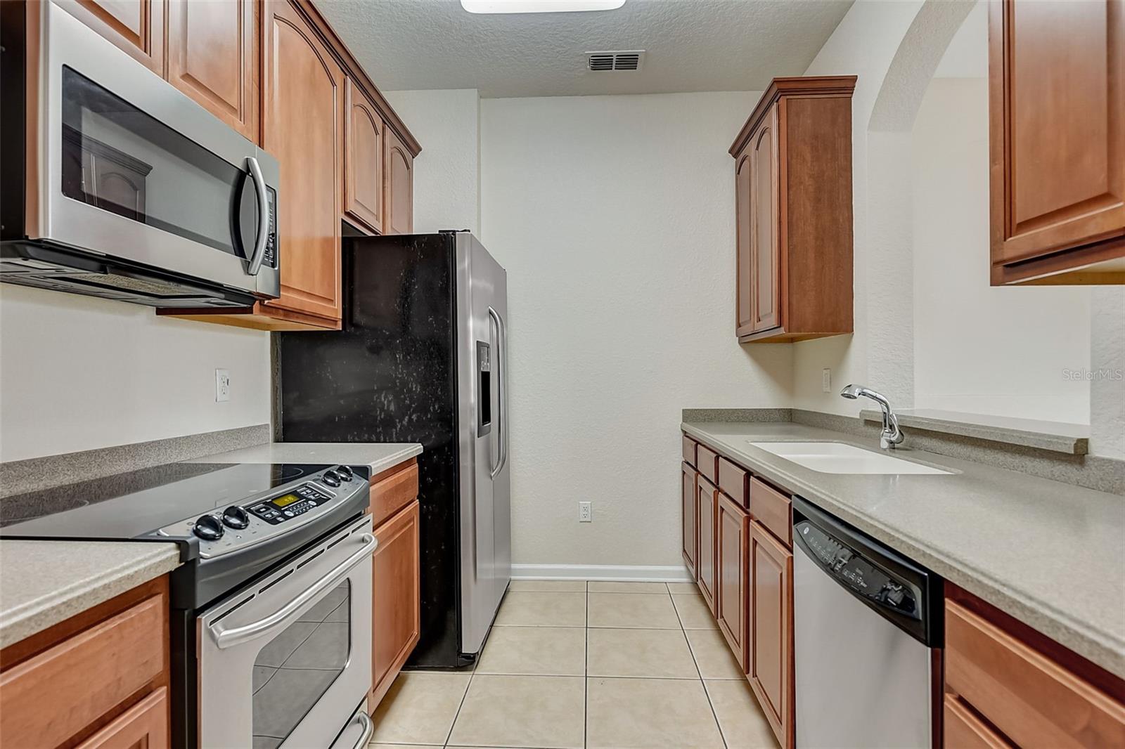 Image 5 of 88 For 8296 Portofino Drive 103