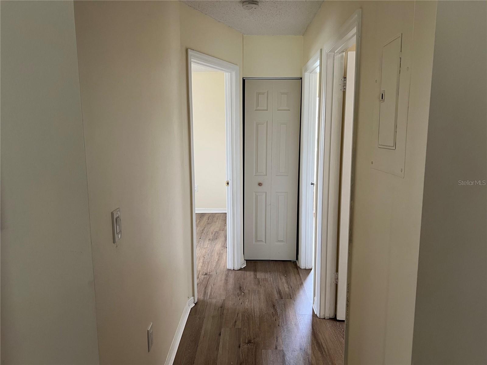 Image 10 of 16 For 214 Fernwood Street