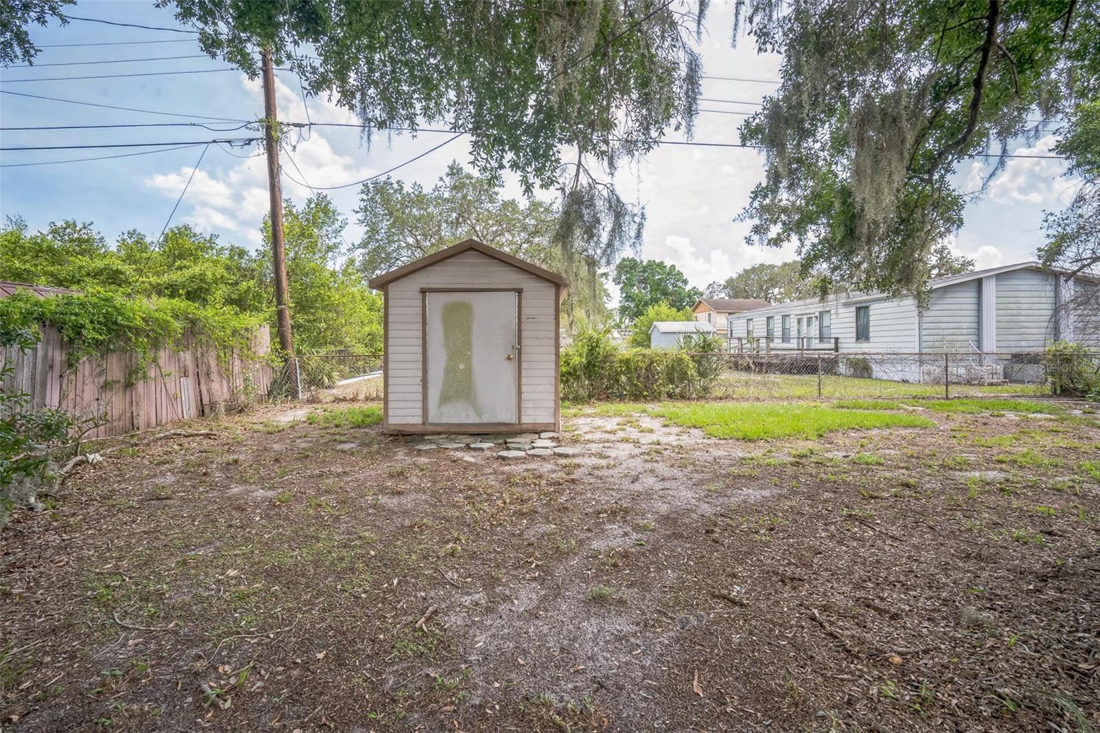 Listing photo id 27 for 2307 Freemason Street