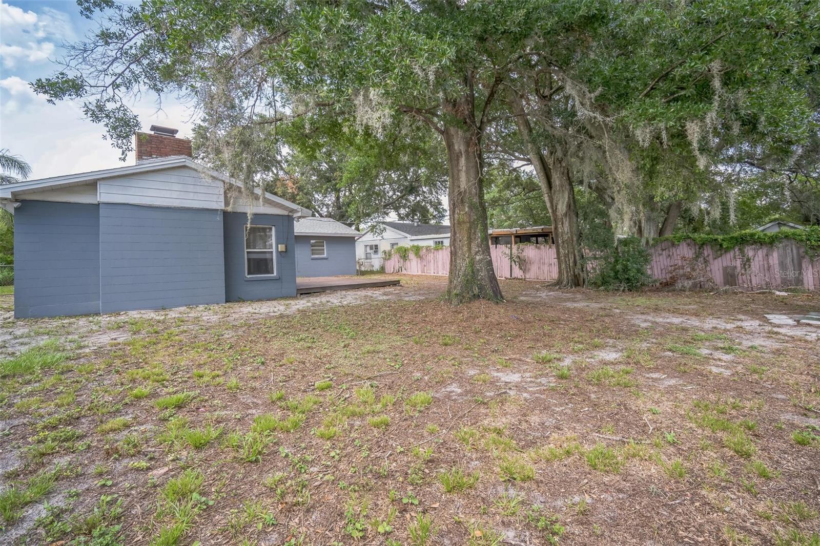 Listing photo id 28 for 2307 Freemason Street
