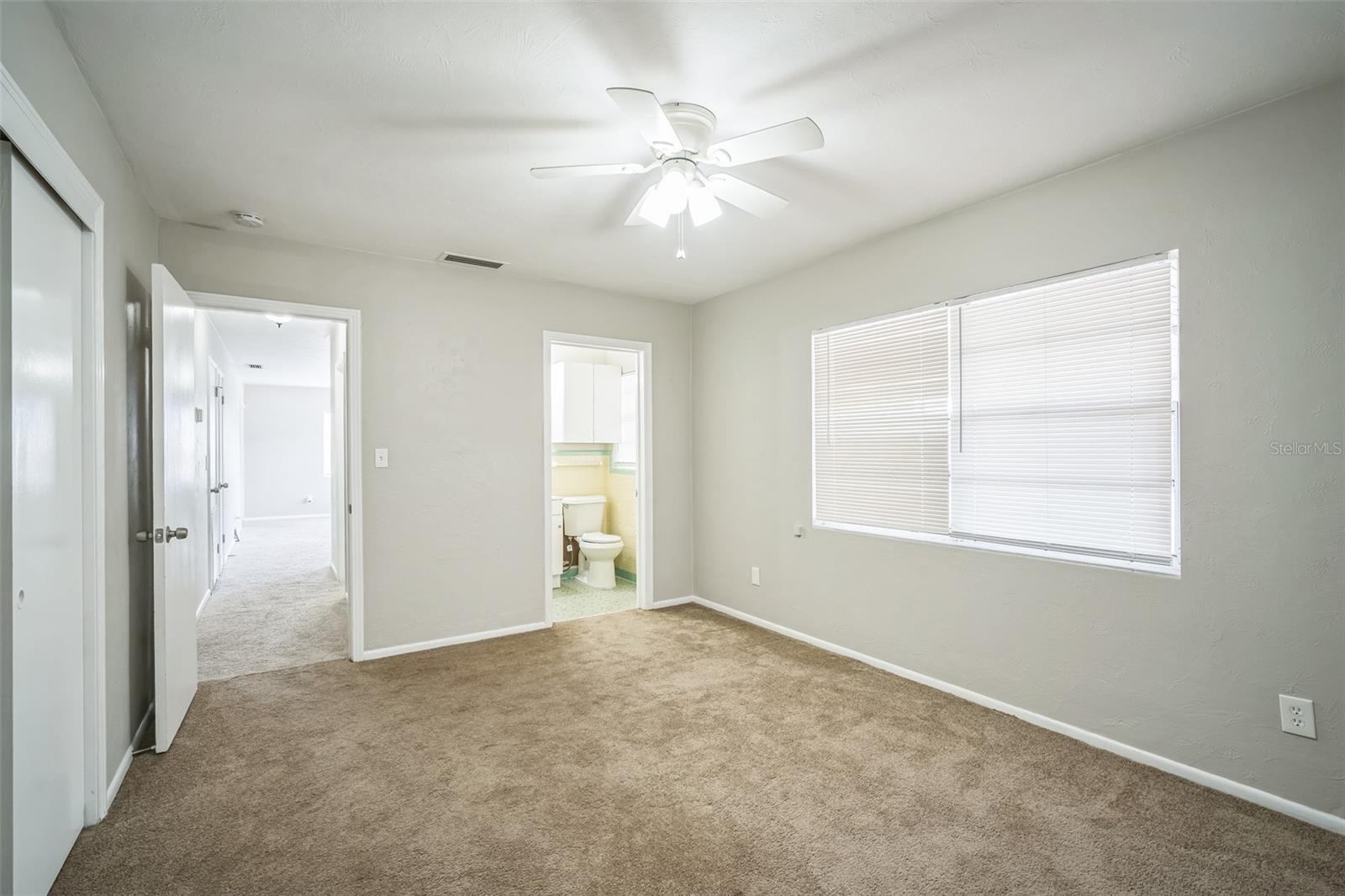 Listing photo id 4 for 2307 Freemason Street