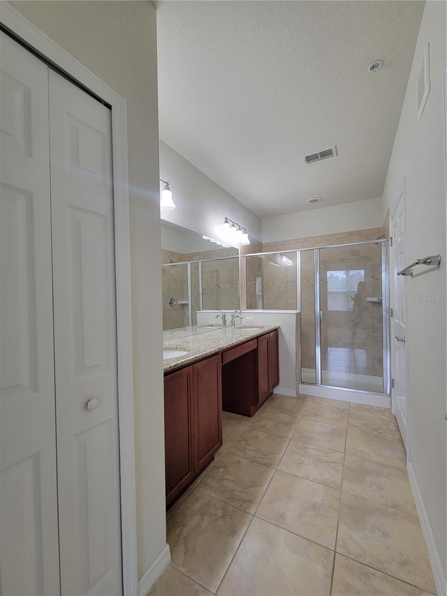 Image 12 of 16 For 8343 Bella Tierra Court 8343