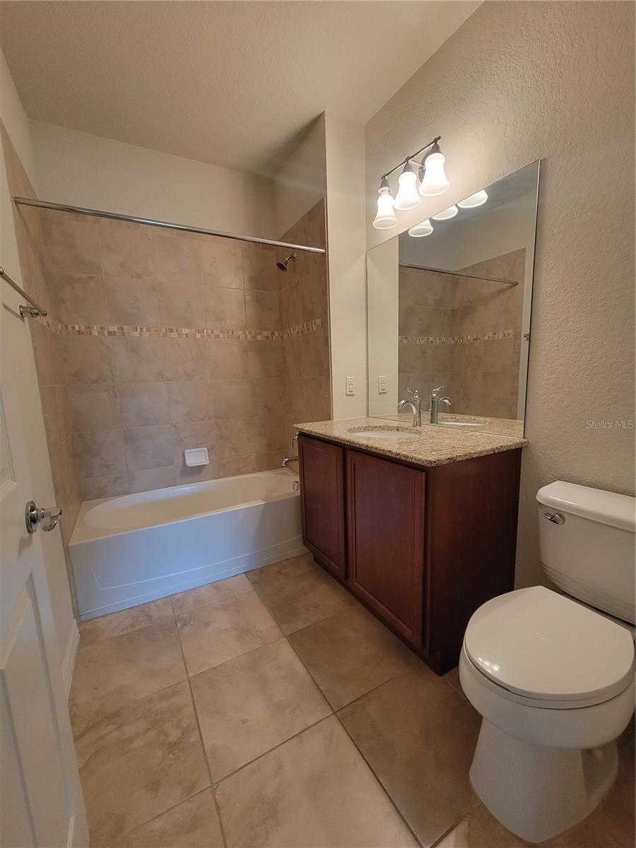Image 9 of 16 For 8343 Bella Tierra Court 8343
