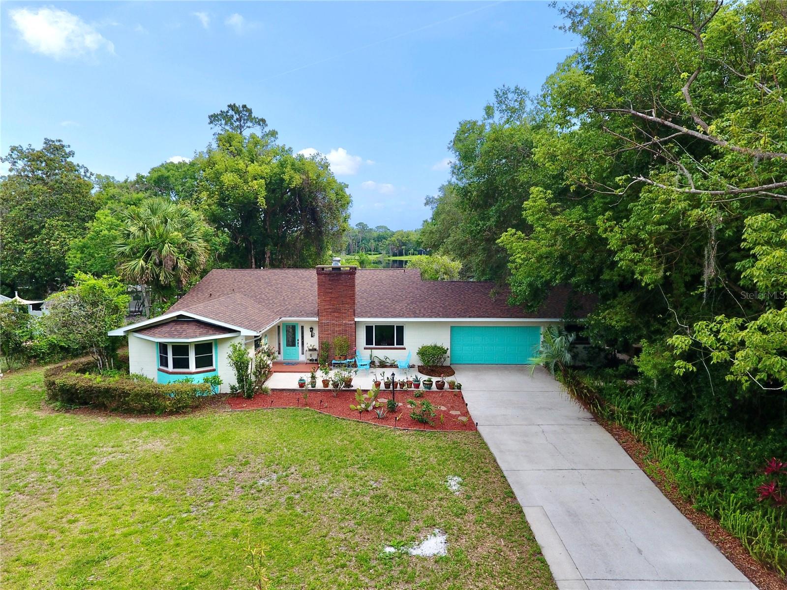Image 2 of 35 For 1405 Periwinkle Avenue