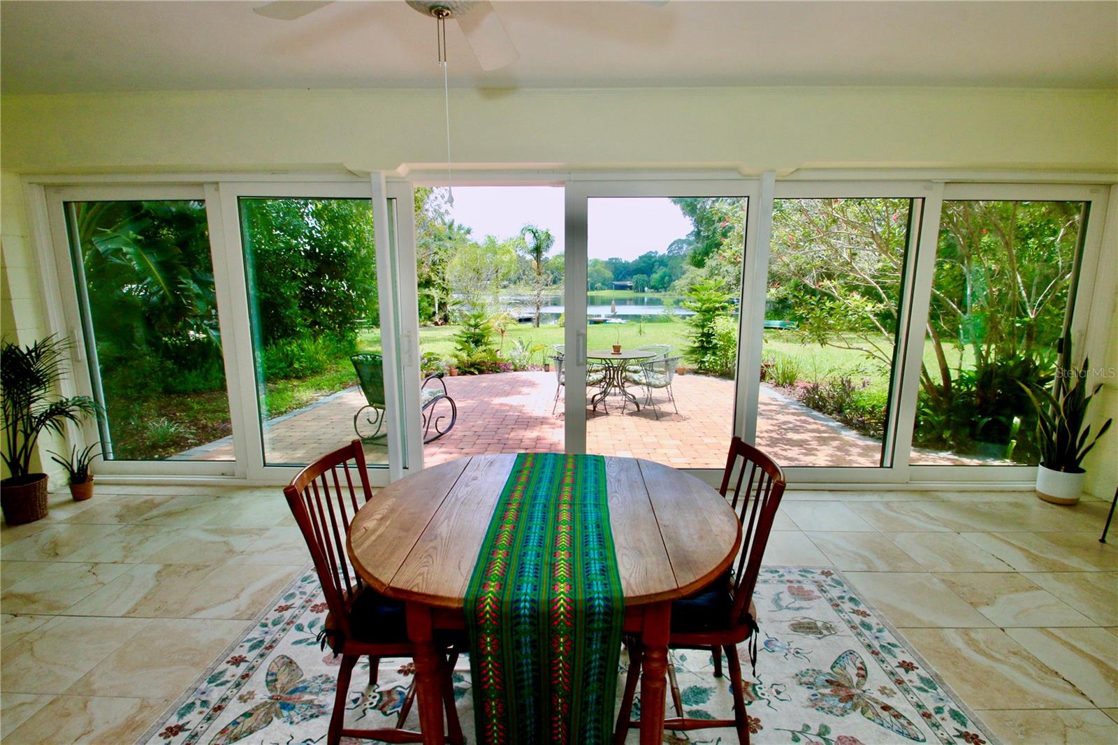 Image 4 of 35 For 1405 Periwinkle Avenue