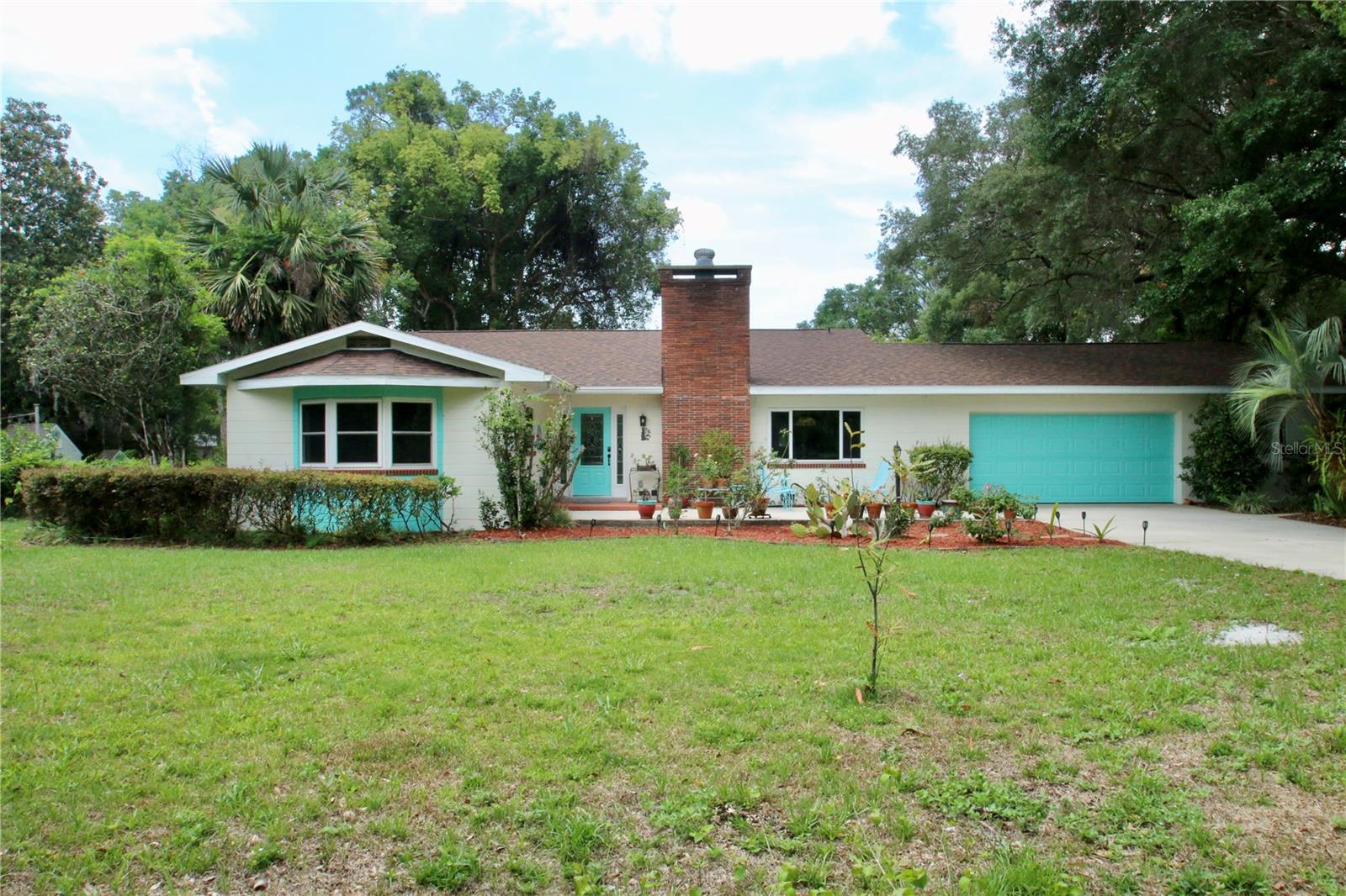 Image 5 of 35 For 1405 Periwinkle Avenue