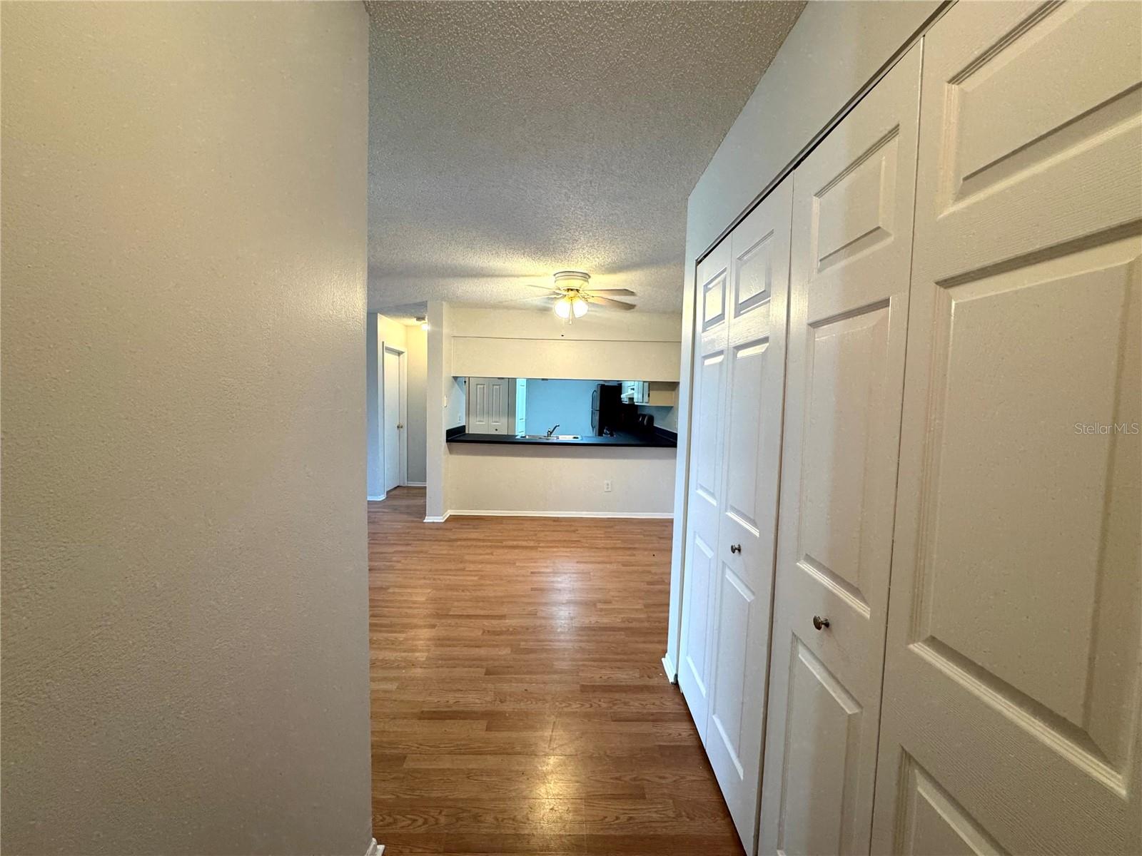 Image 2 of 18 For 652 Kenwick Circle 205